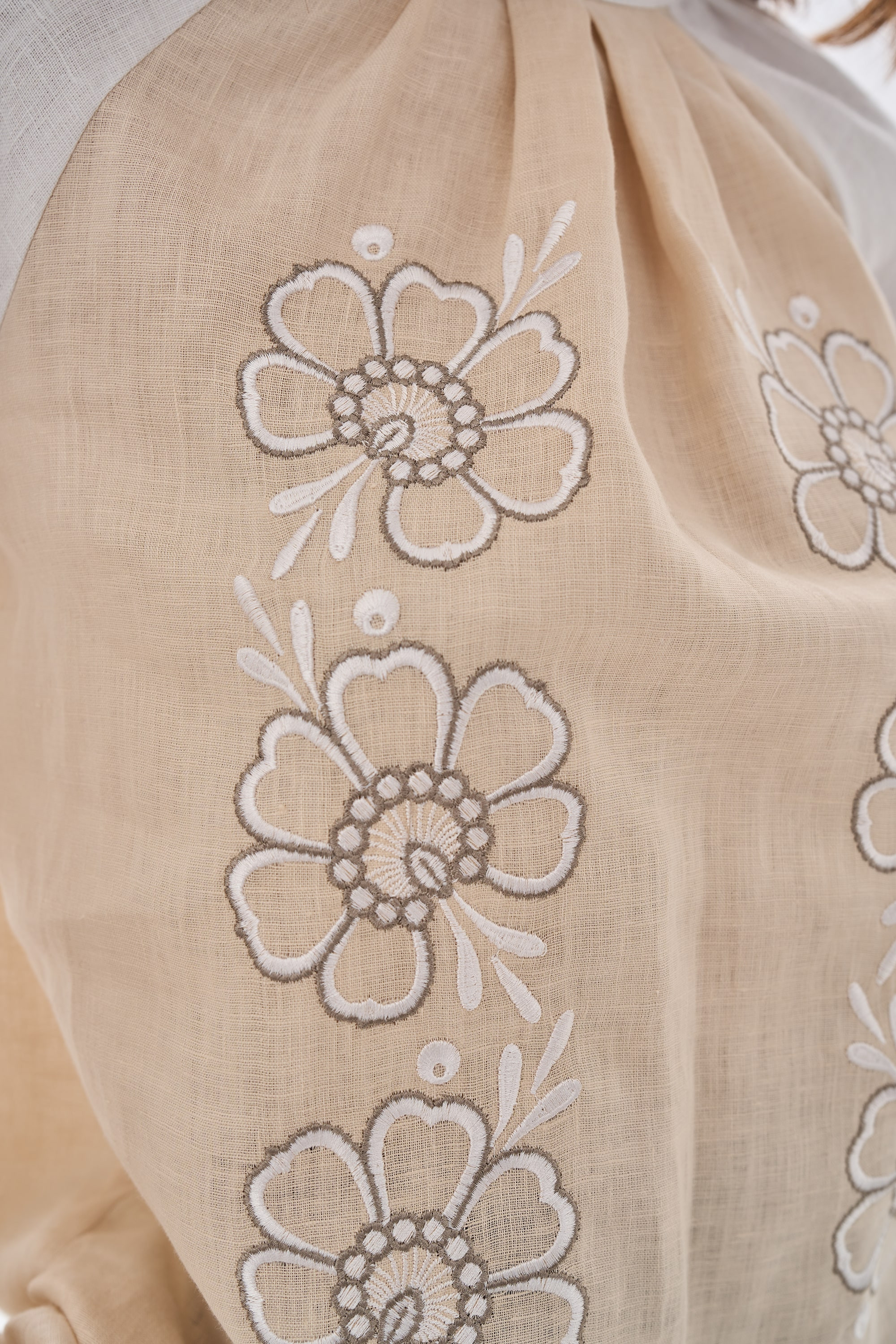 Embroidered blouse with Petrykivka painting "Pava" | XS | 40-42