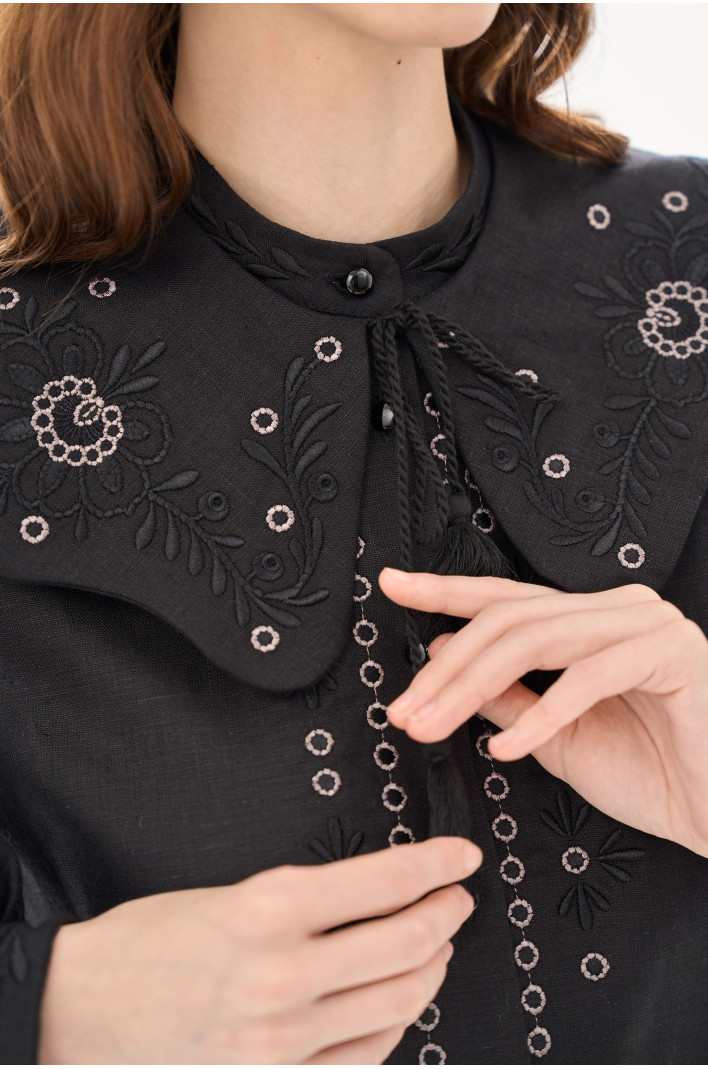 Black collar with Petrykivka painting "Petra" | S-M