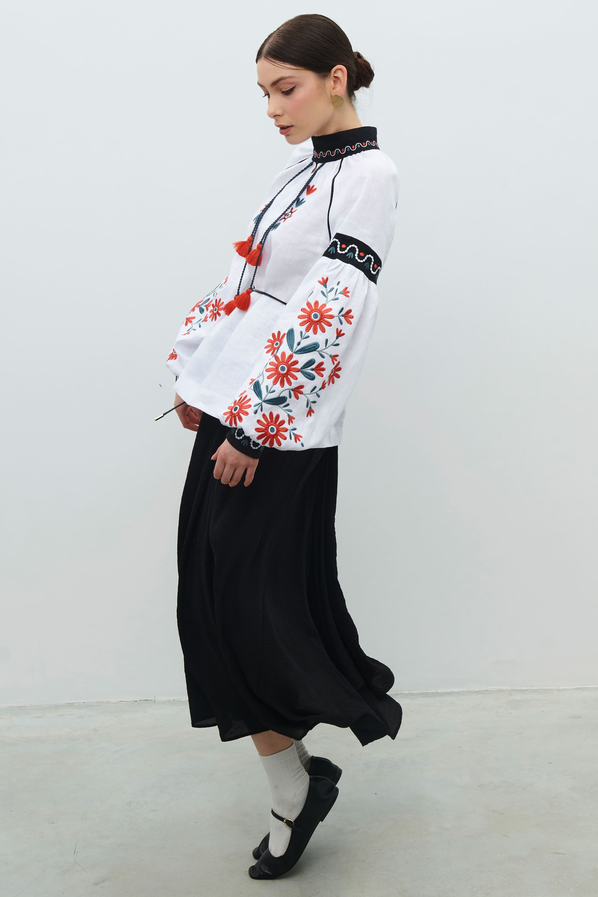 White embroidery У Квітучому садочку | S | 42-44