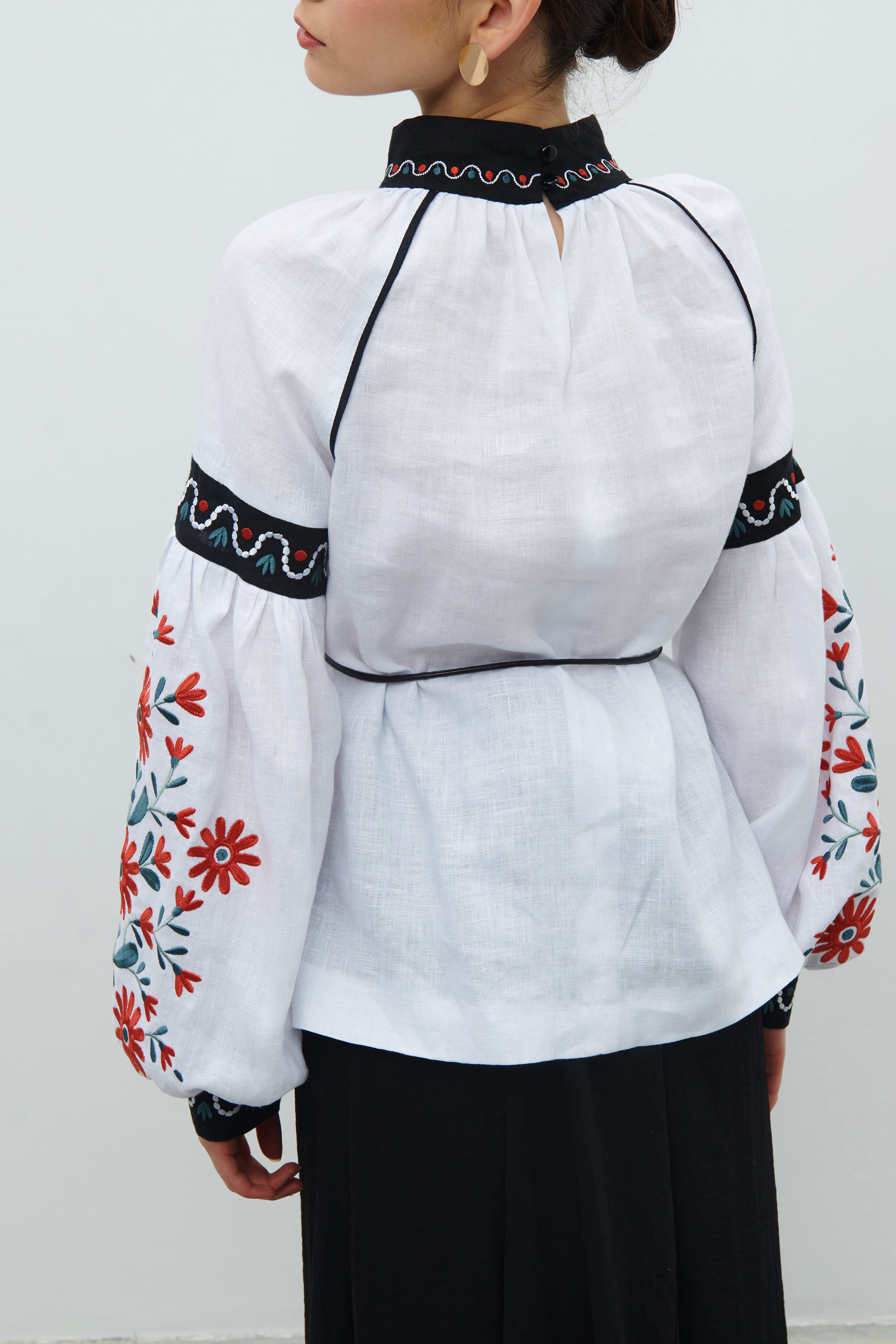 White embroidery У Квітучому садочку | S | 42-44