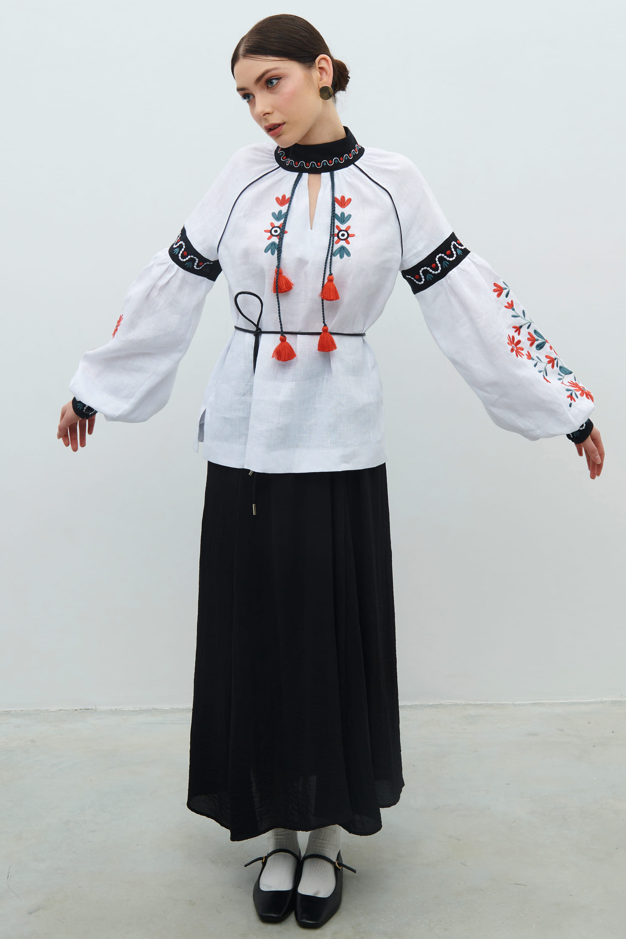 White embroidery У Квітучому садочку | S | 42-44