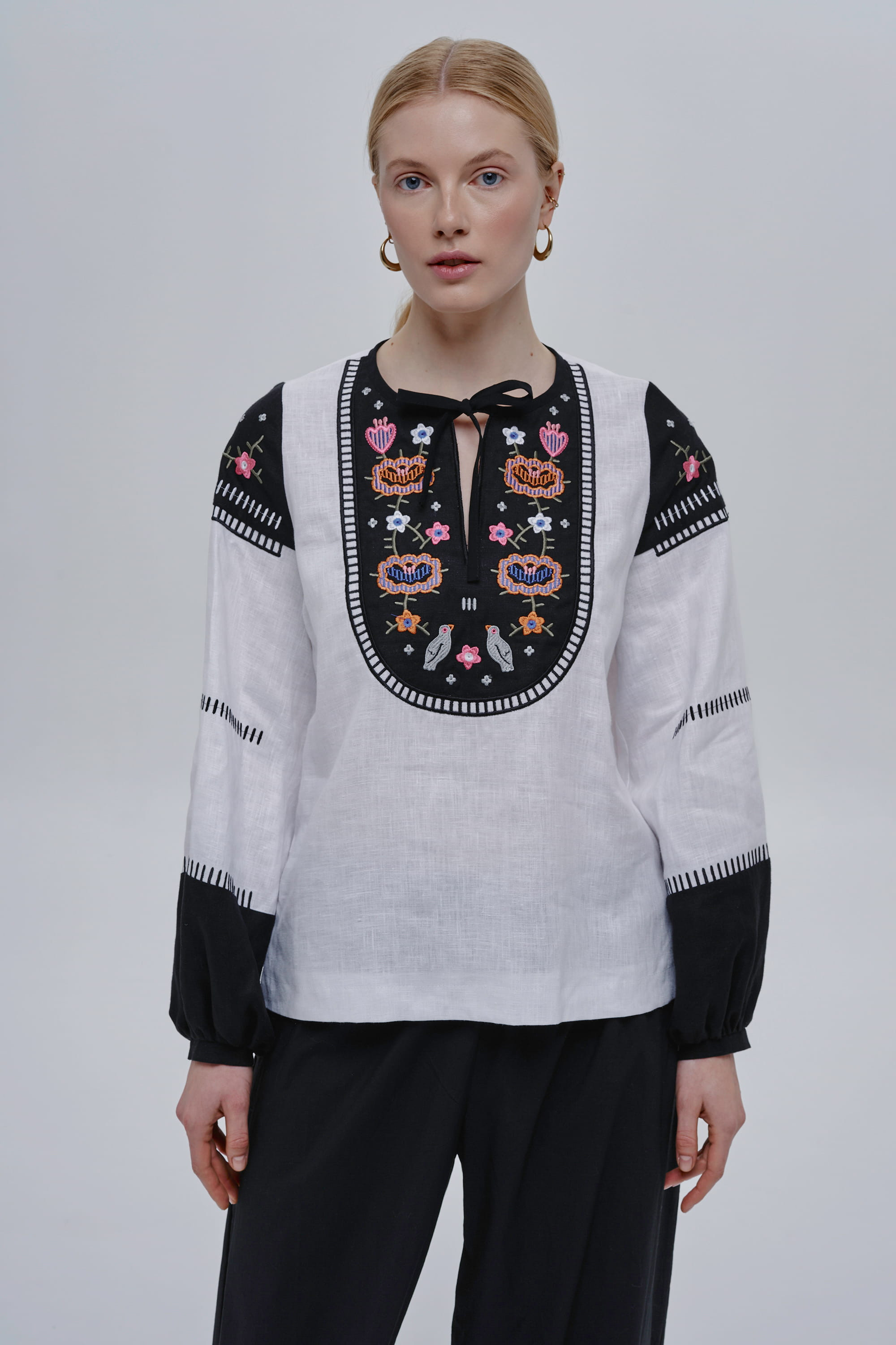 Embroidered white linen women’s blouse Malvy Embroidered white linen women’s blouse Malvy