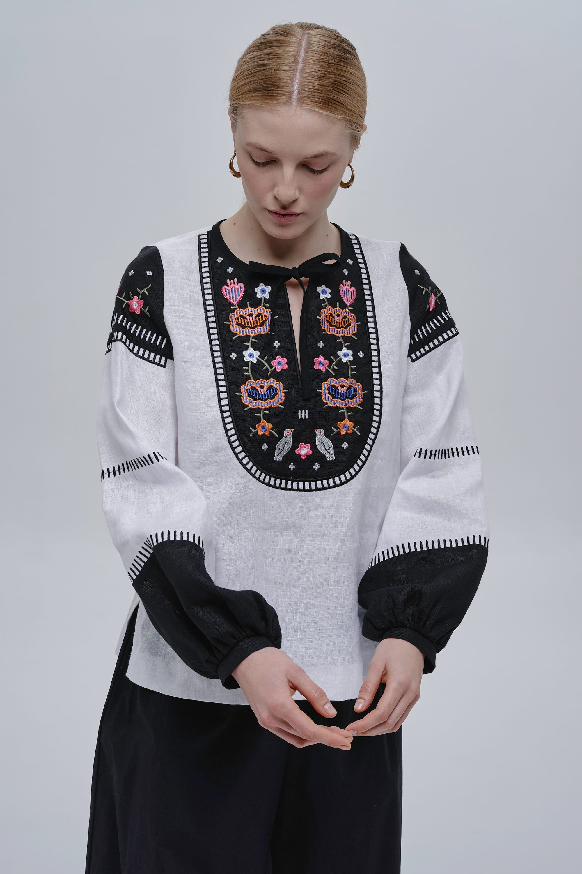 Embroidered white linen women’s blouse Malvy | XS | 40-42