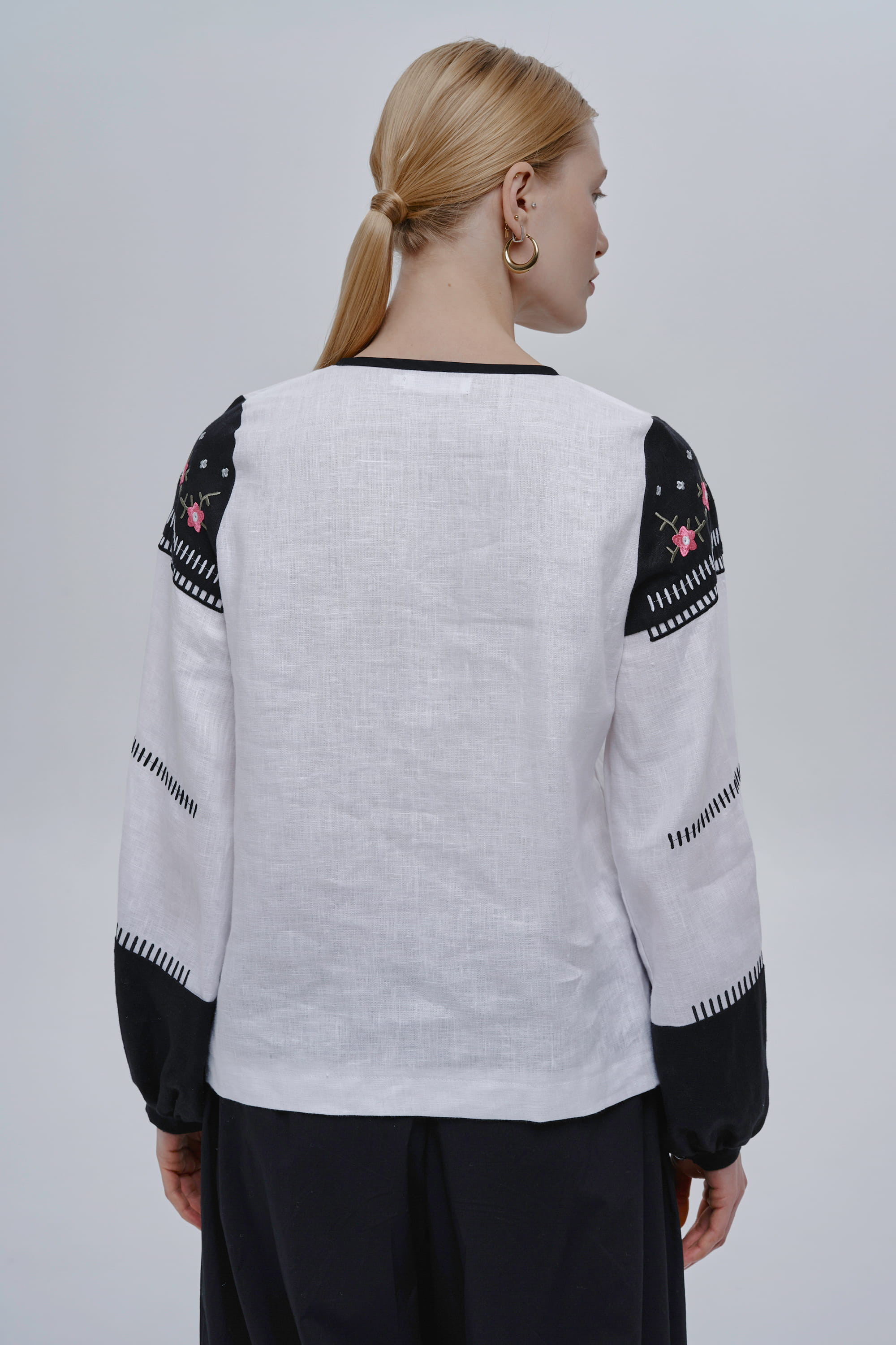 Embroidered white linen women’s blouse Malvy | XS | 40-42