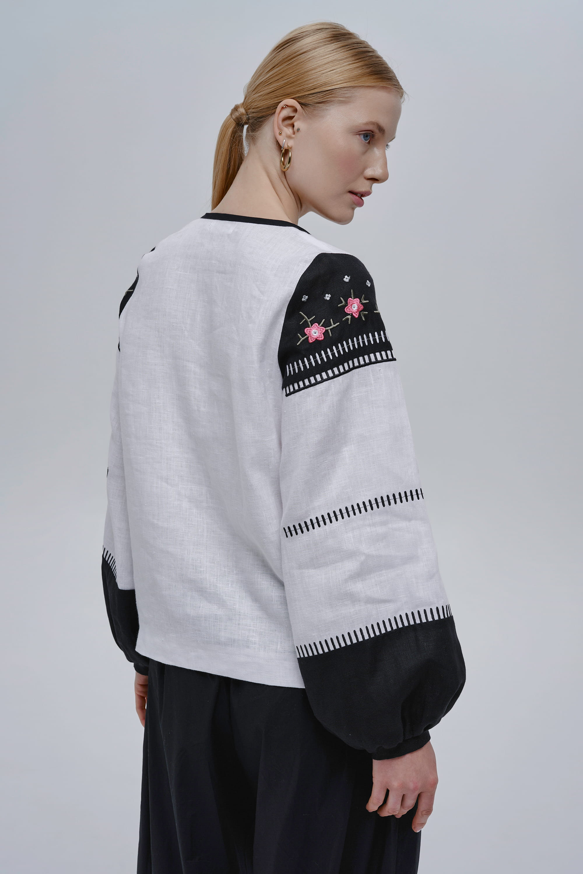 Embroidered white linen women’s blouse Malvy | XS | 40-42