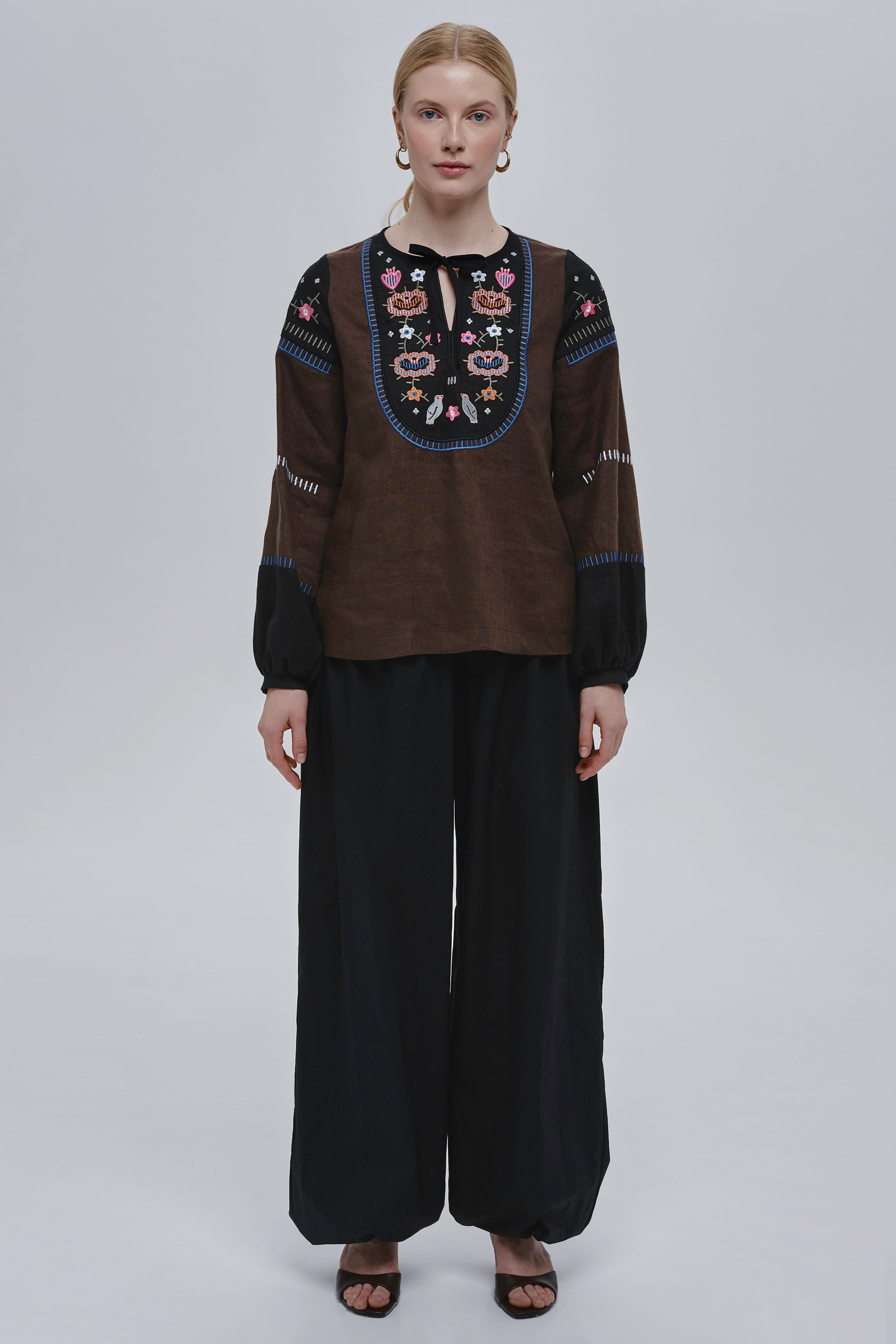 Embroidered brown linen women’s blouse Malvy | XS | 40-42