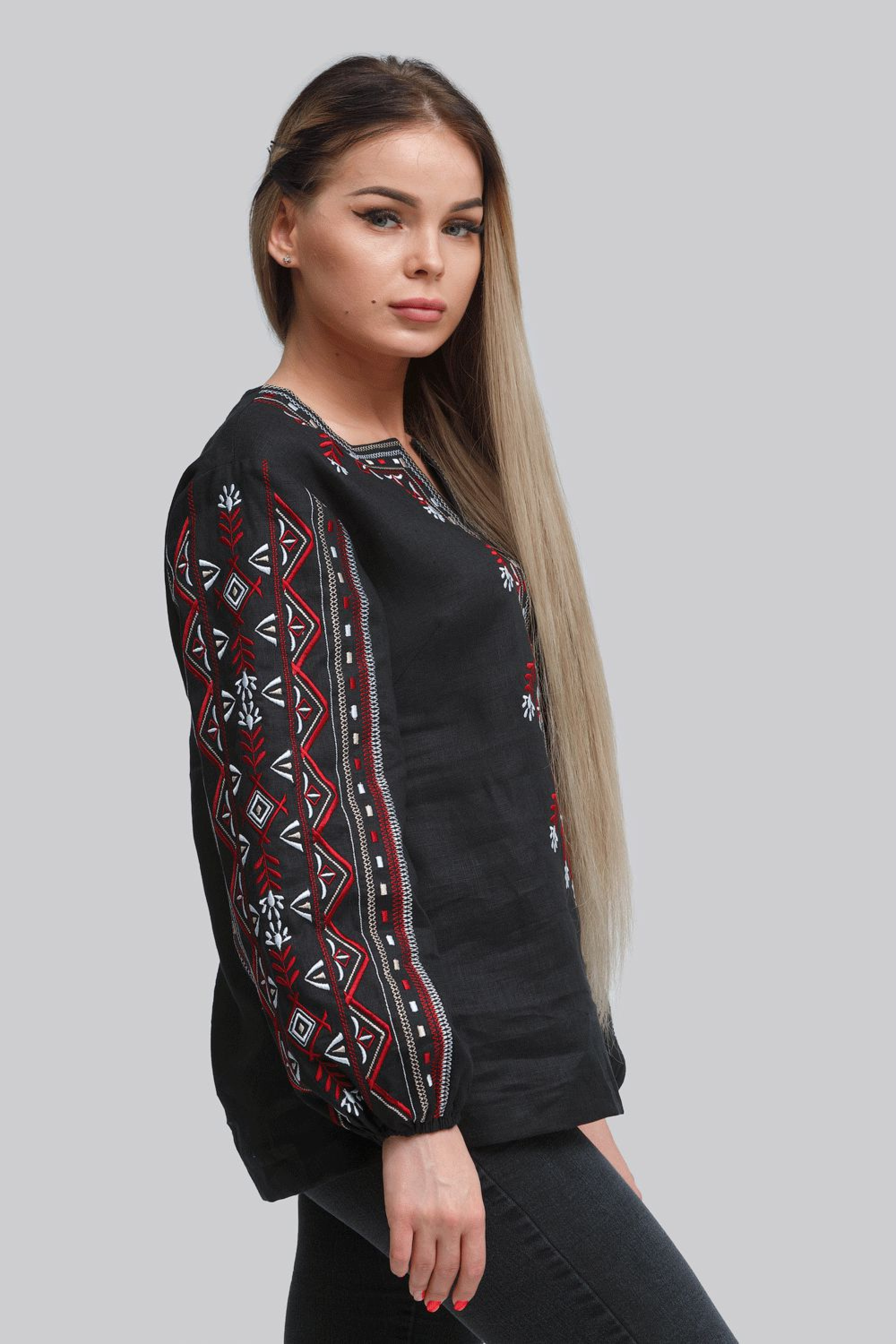 Жіноча вишиванка блуза Black