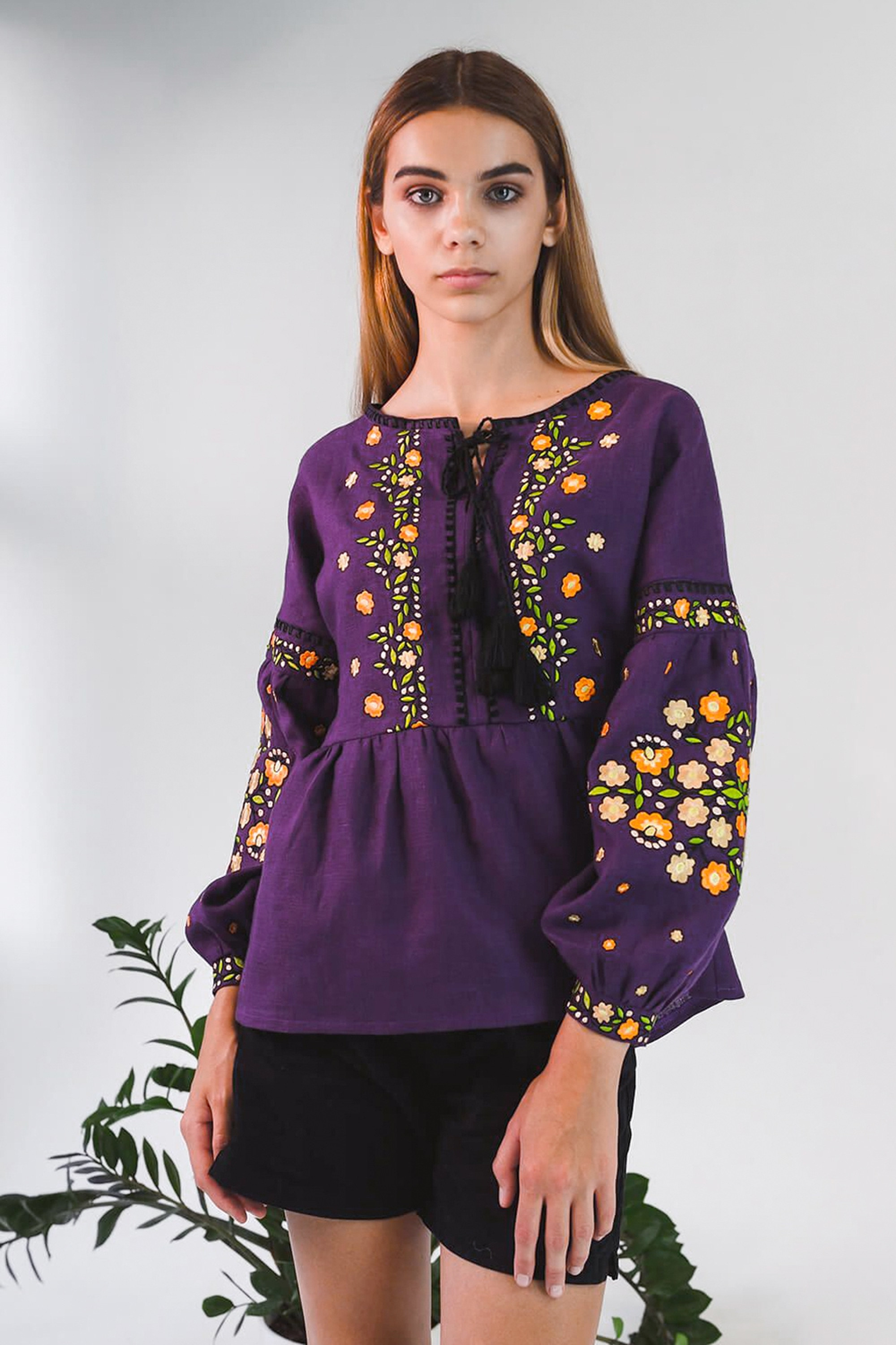 Жіноча вишиванка блуза Violet