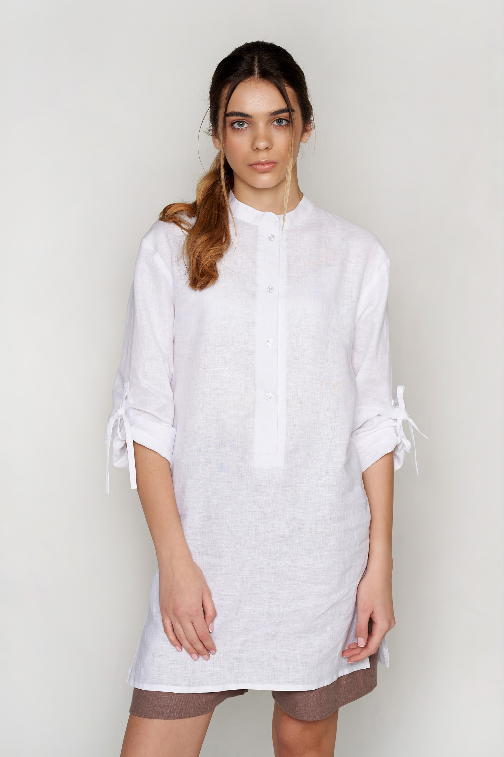 Women's white tunic White Women's white tunic White