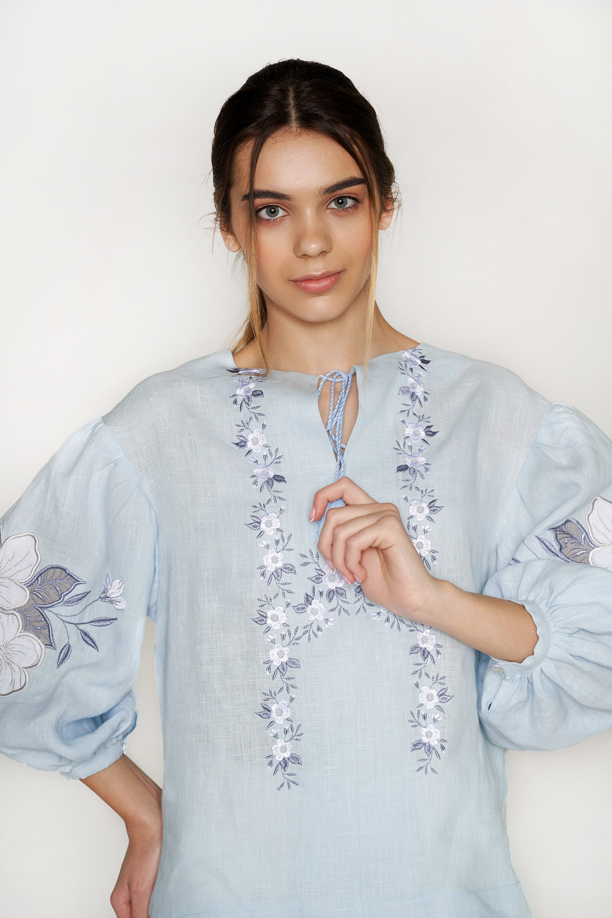  Жіноча блуза з аплікацією Pale Blue | XL | 50-52