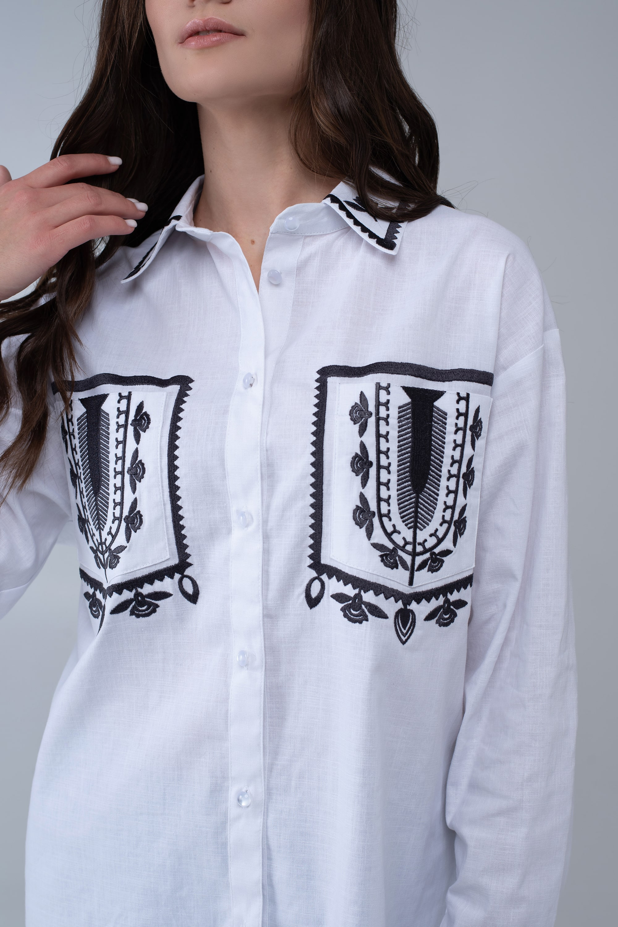 Жіноча вишита сорочка White