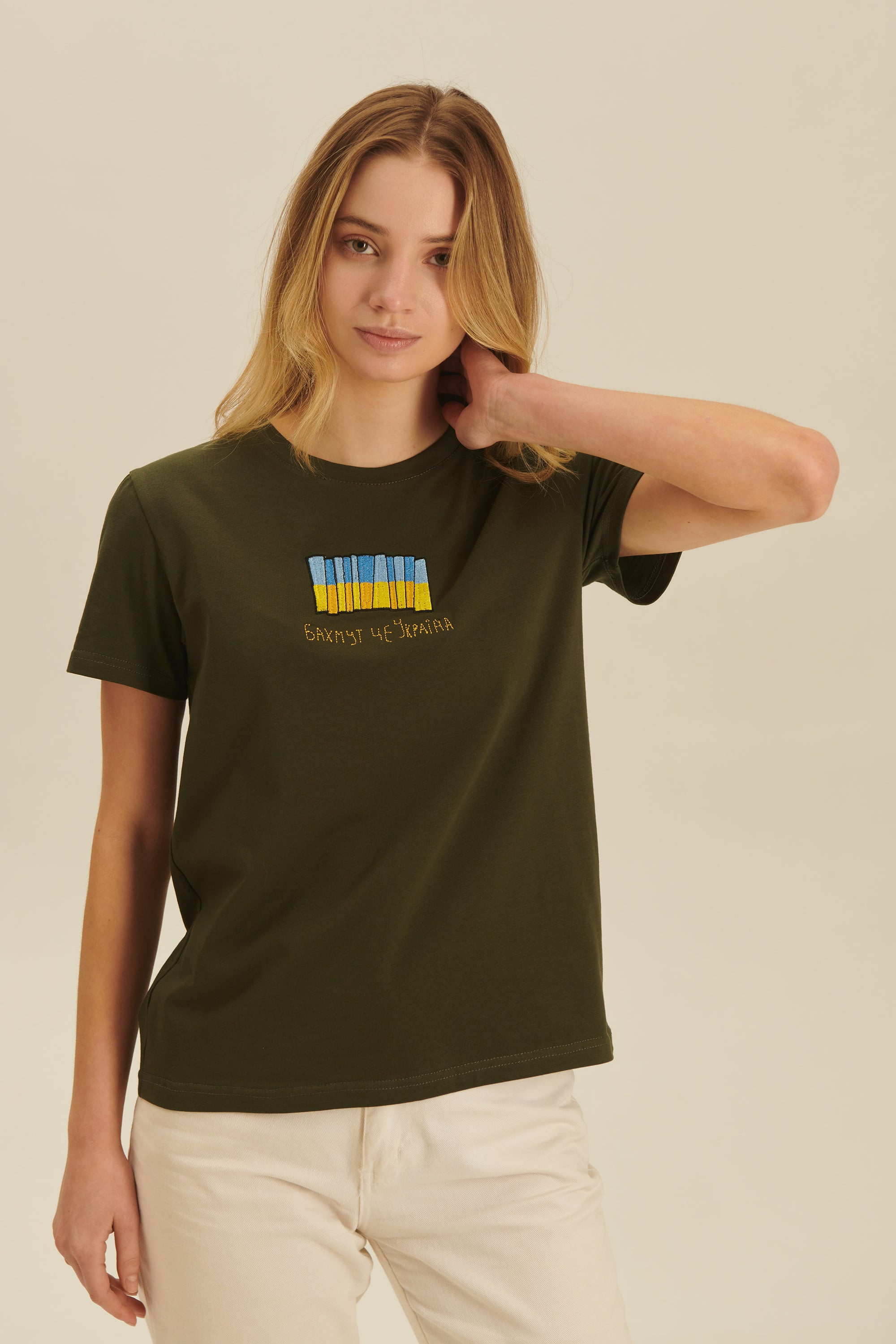 Woman embroidered T-shirt Fortress Bakhmut 1 | XS