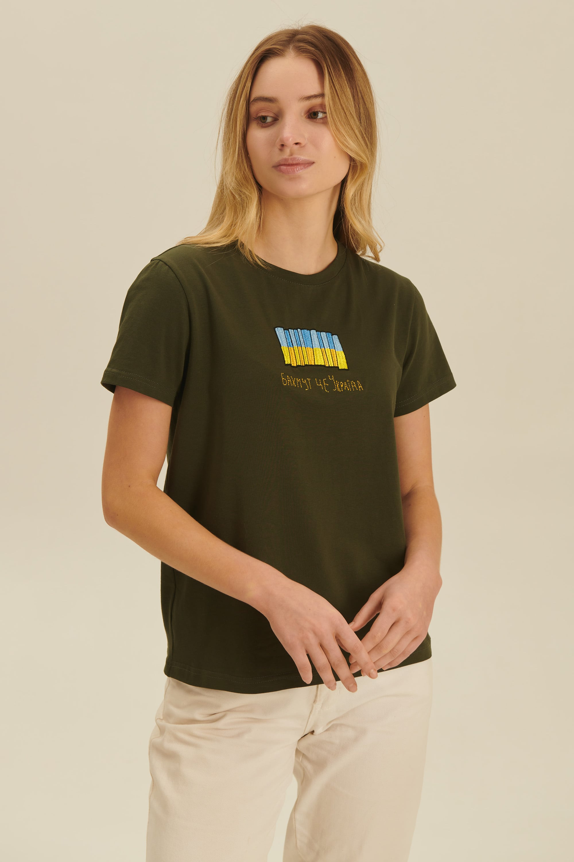 Woman embroidered T-shirt Fortress Bakhmut 1 | XS