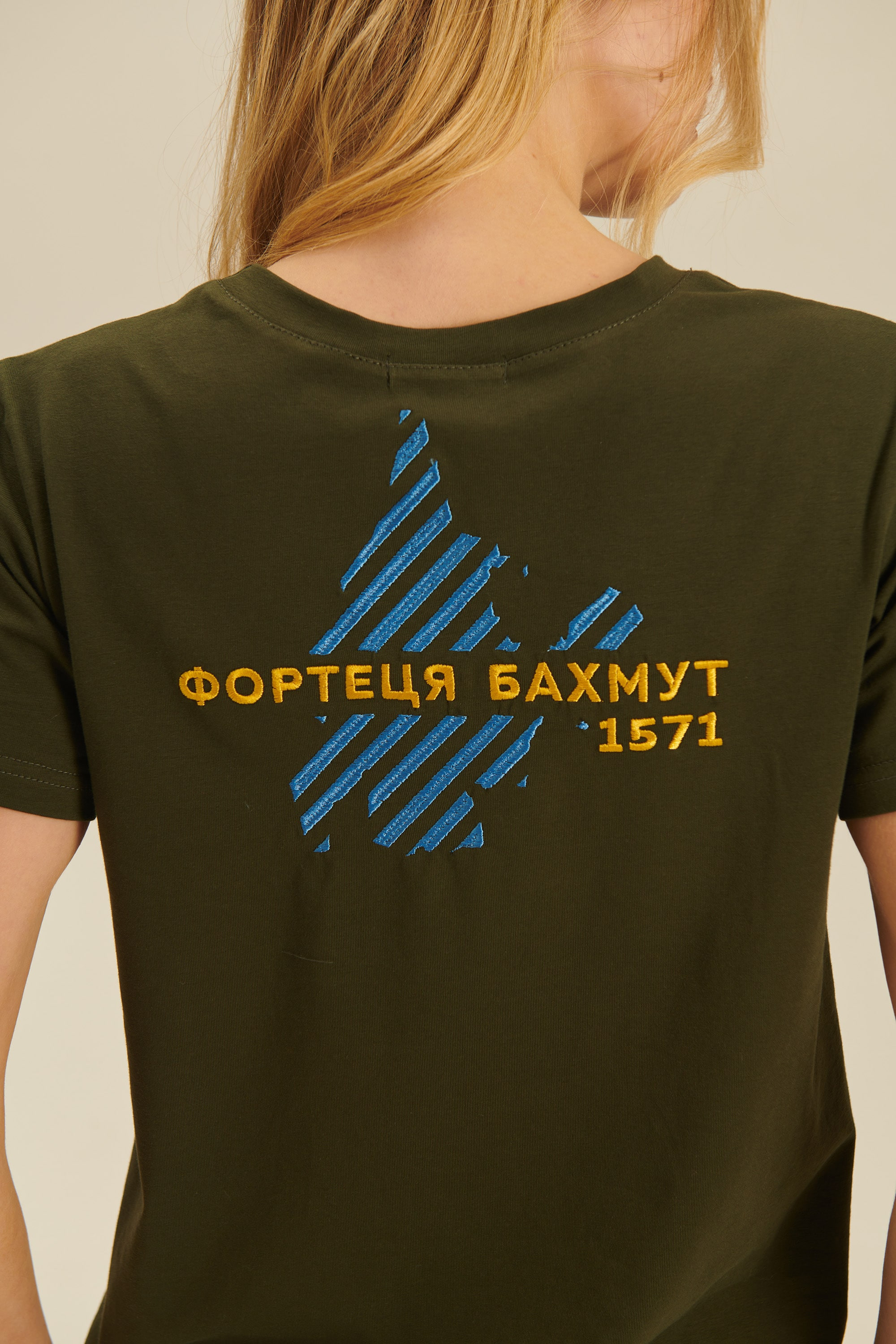 Woman embroidered T-shirt Fortress Bakhmut 1 | XS
