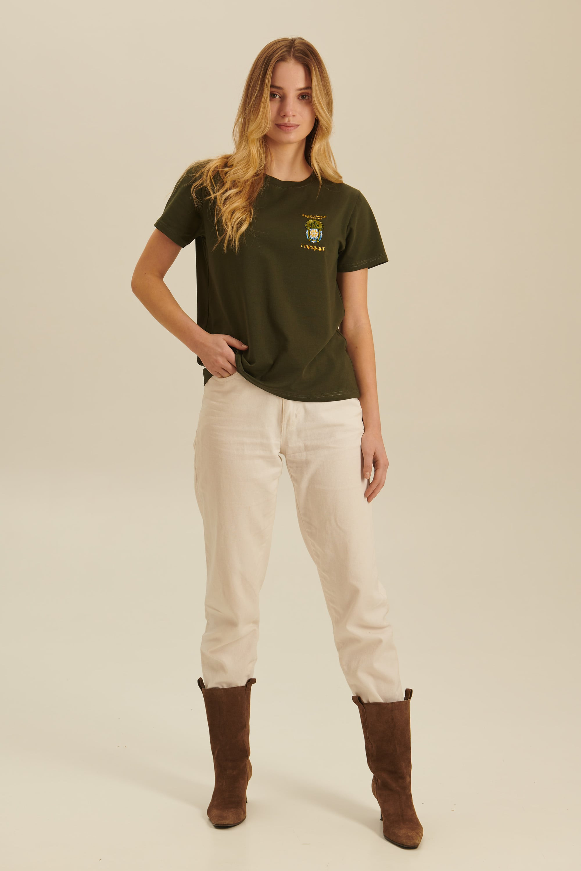 Woman embroidered T-shirt Зберігаємо спокій та традиції 4 | S-M
