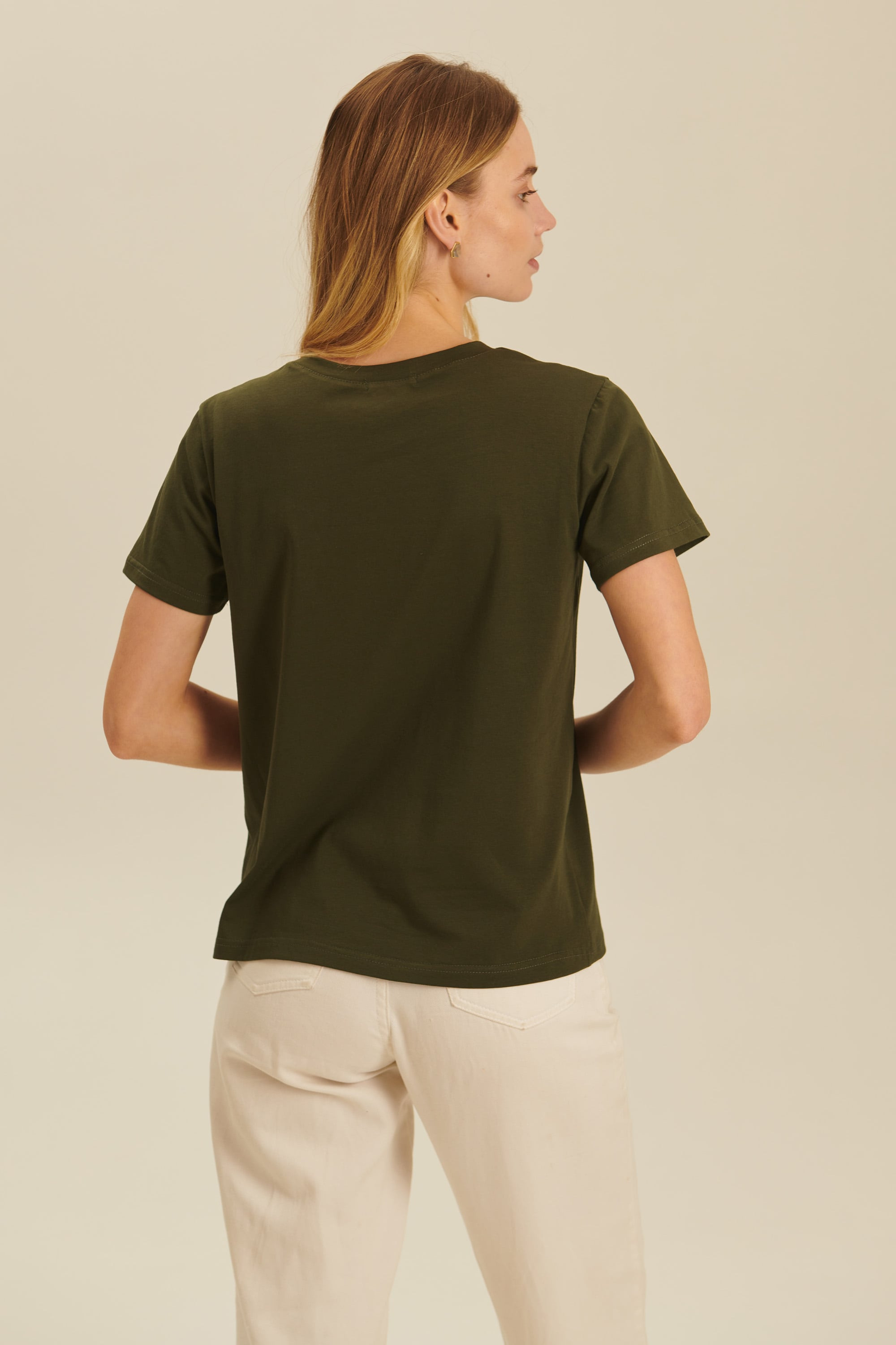 Woman embroidered T-shirt Зберігаємо спокій та традиції 4