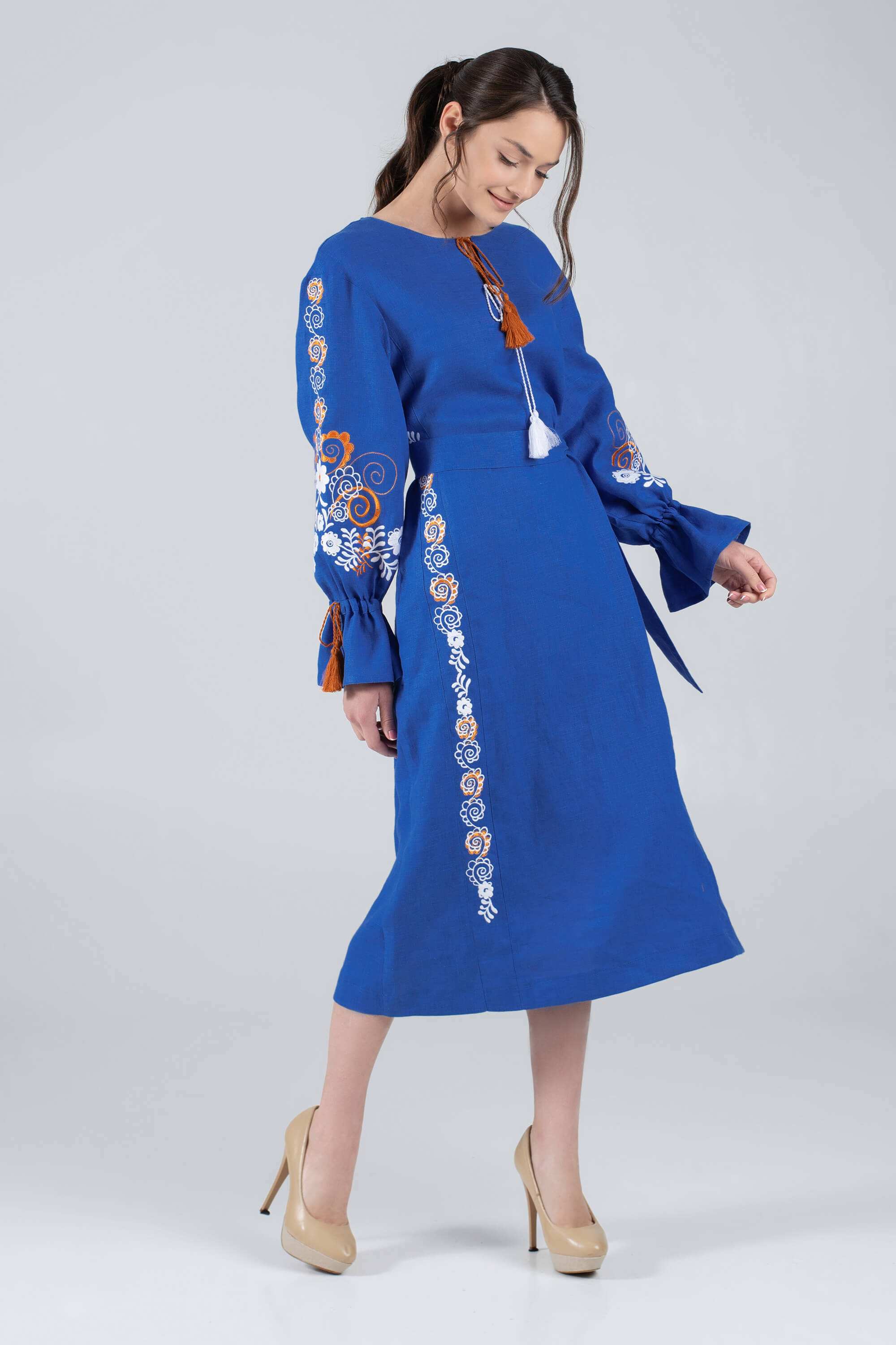 Women's embroidered dress blue Women's embroidered dress blue