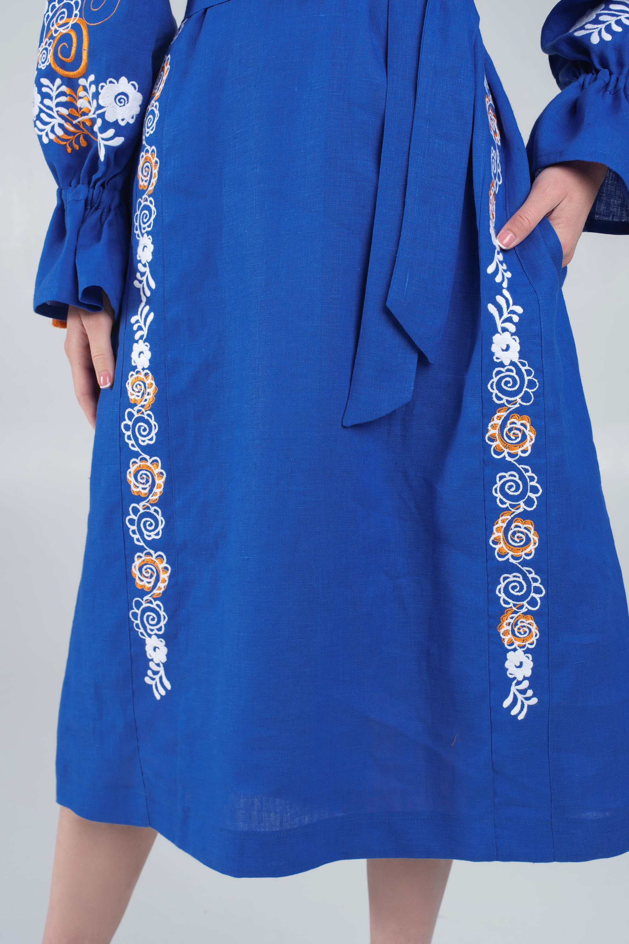 Women's embroidered dress blue Women's embroidered dress blue