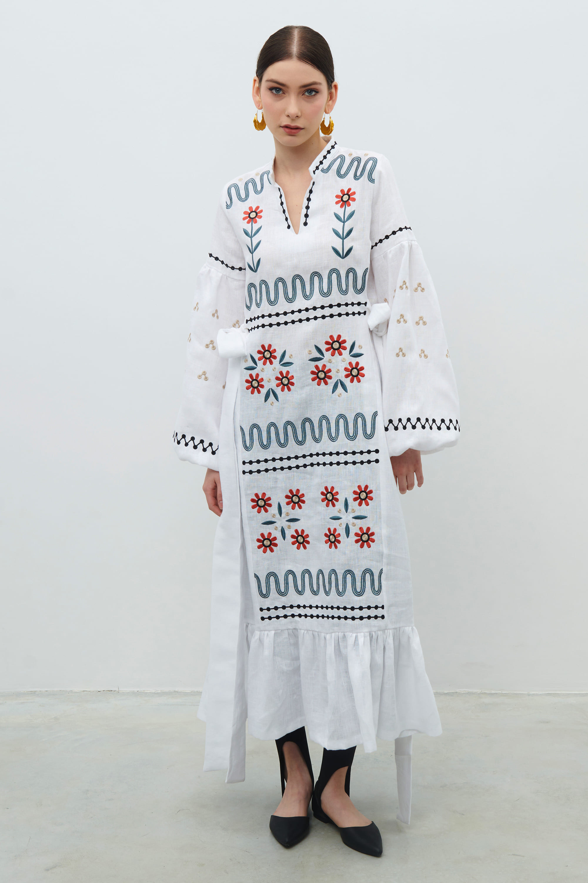 Long embroidered white linen dress Rozkvyt