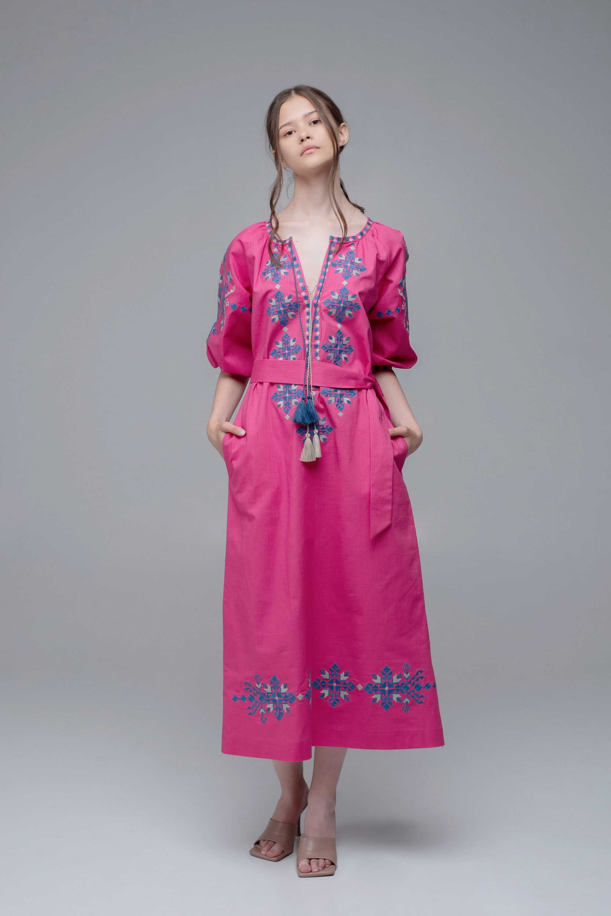 Women's embroidered dress Pink Women's embroidered dress Pink
