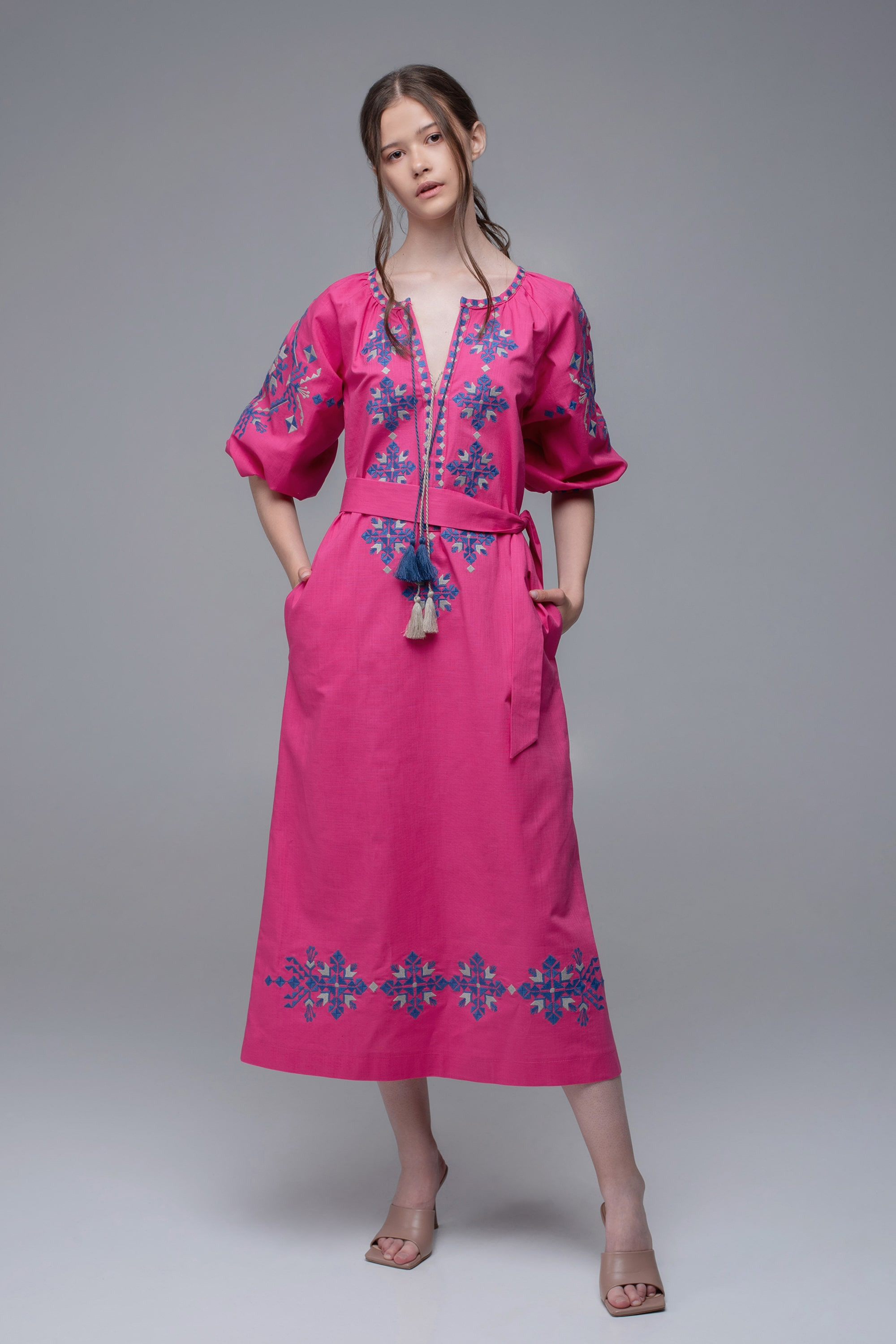 Women's embroidered dress Pink Women's embroidered dress Pink