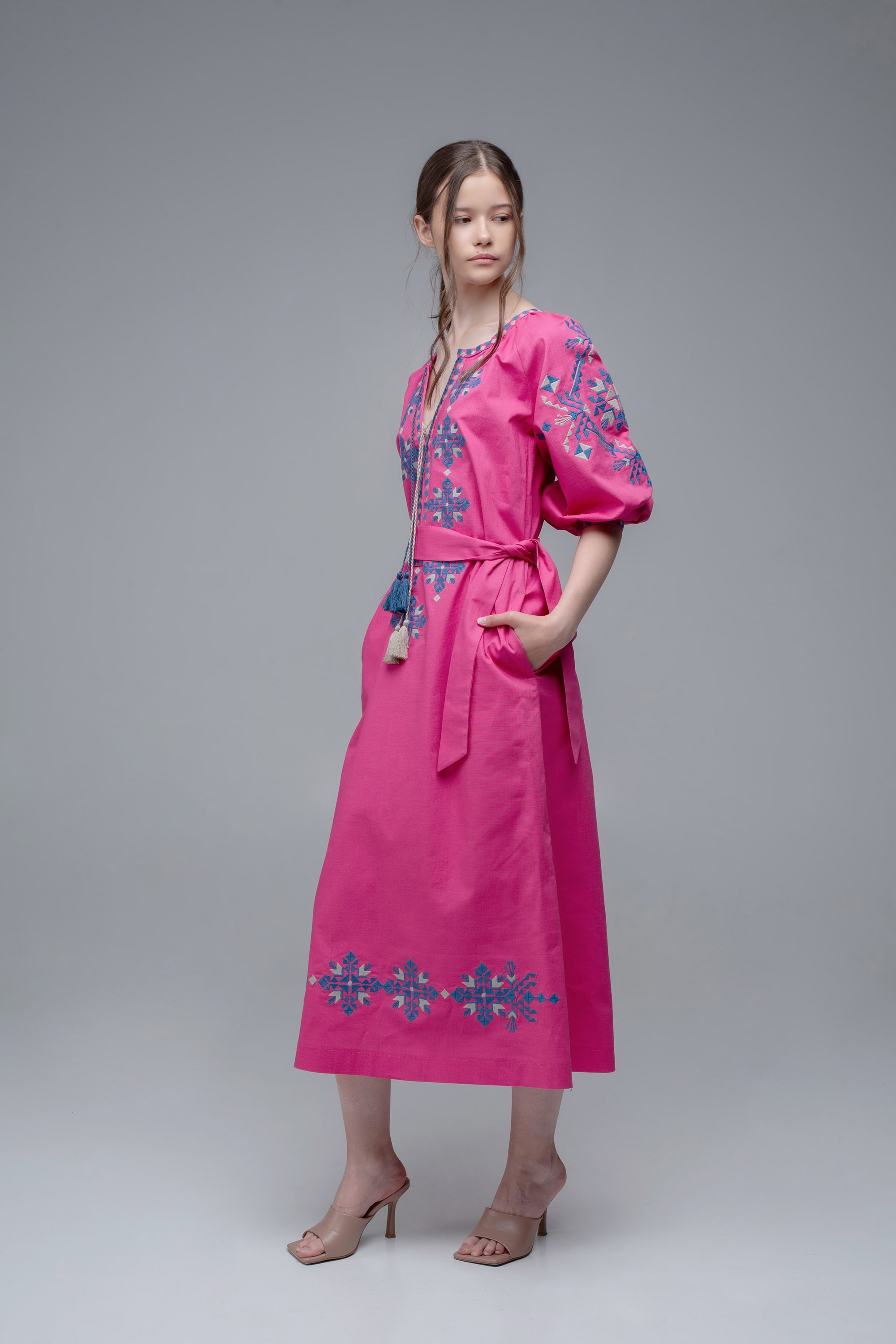Women's embroidered dress Pink Women's embroidered dress Pink
