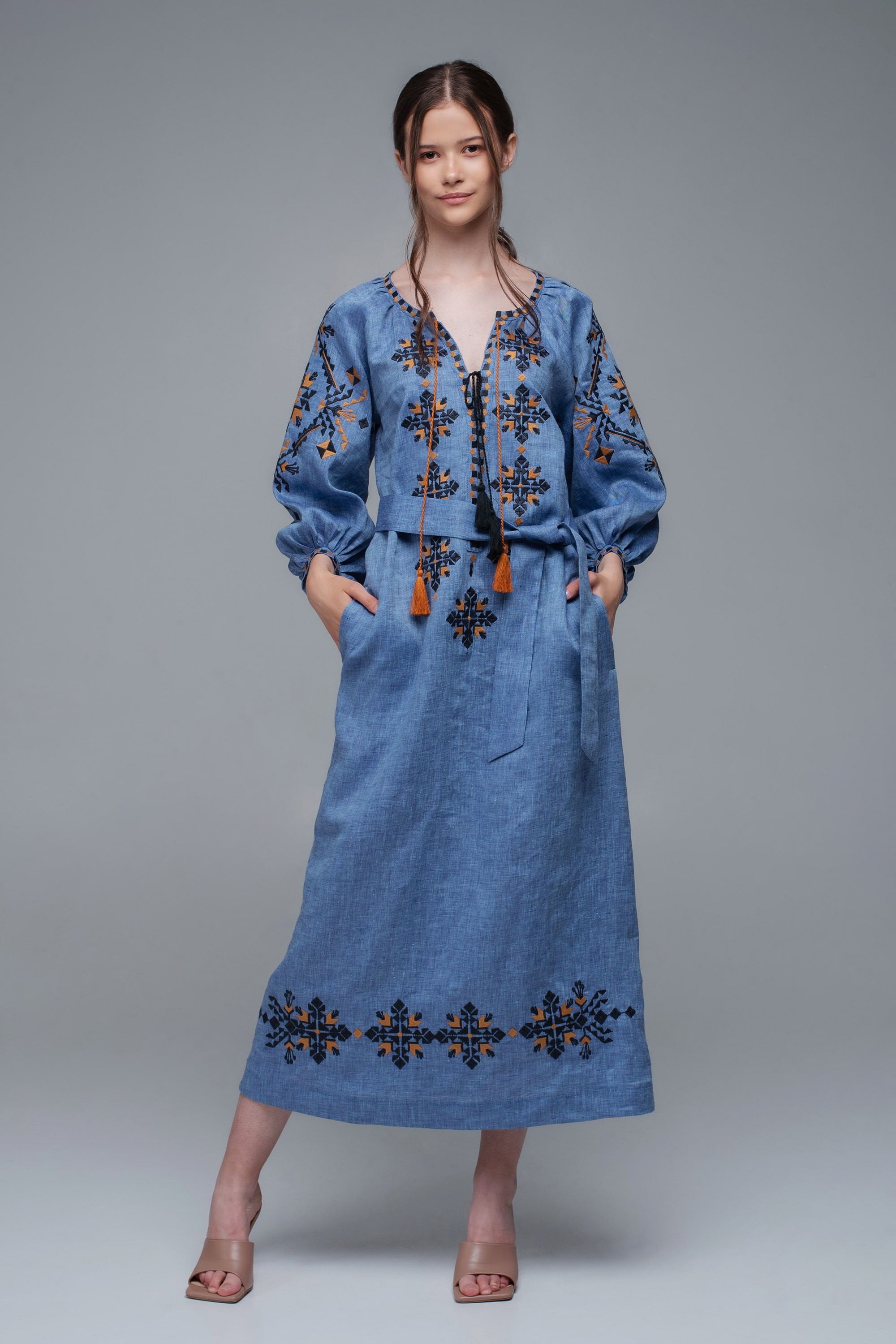 Women's embroidered dress Denim Women's embroidered dress Denim