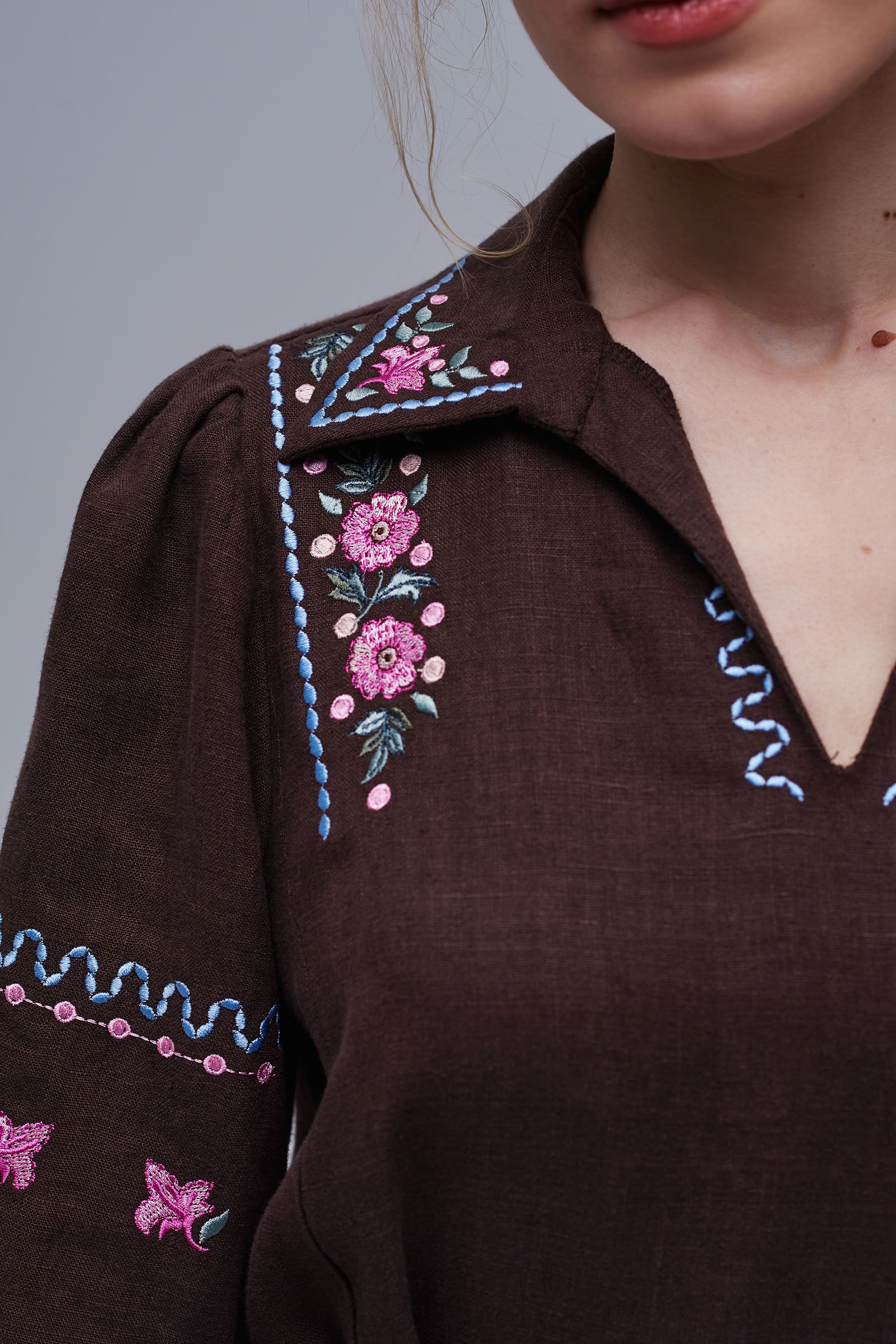 Embroidered brown linen dress Rosehip