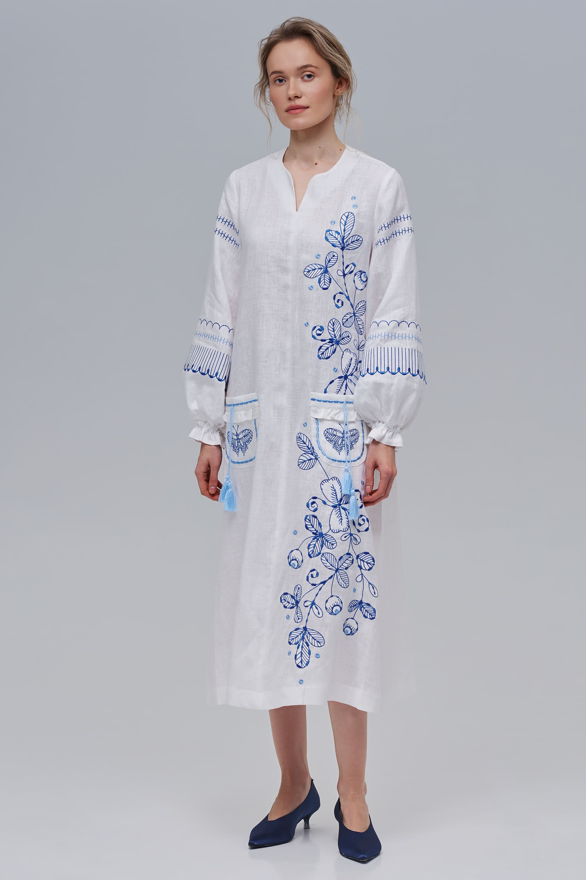 Embroidered white linen dress Butterfly | S | 42-44