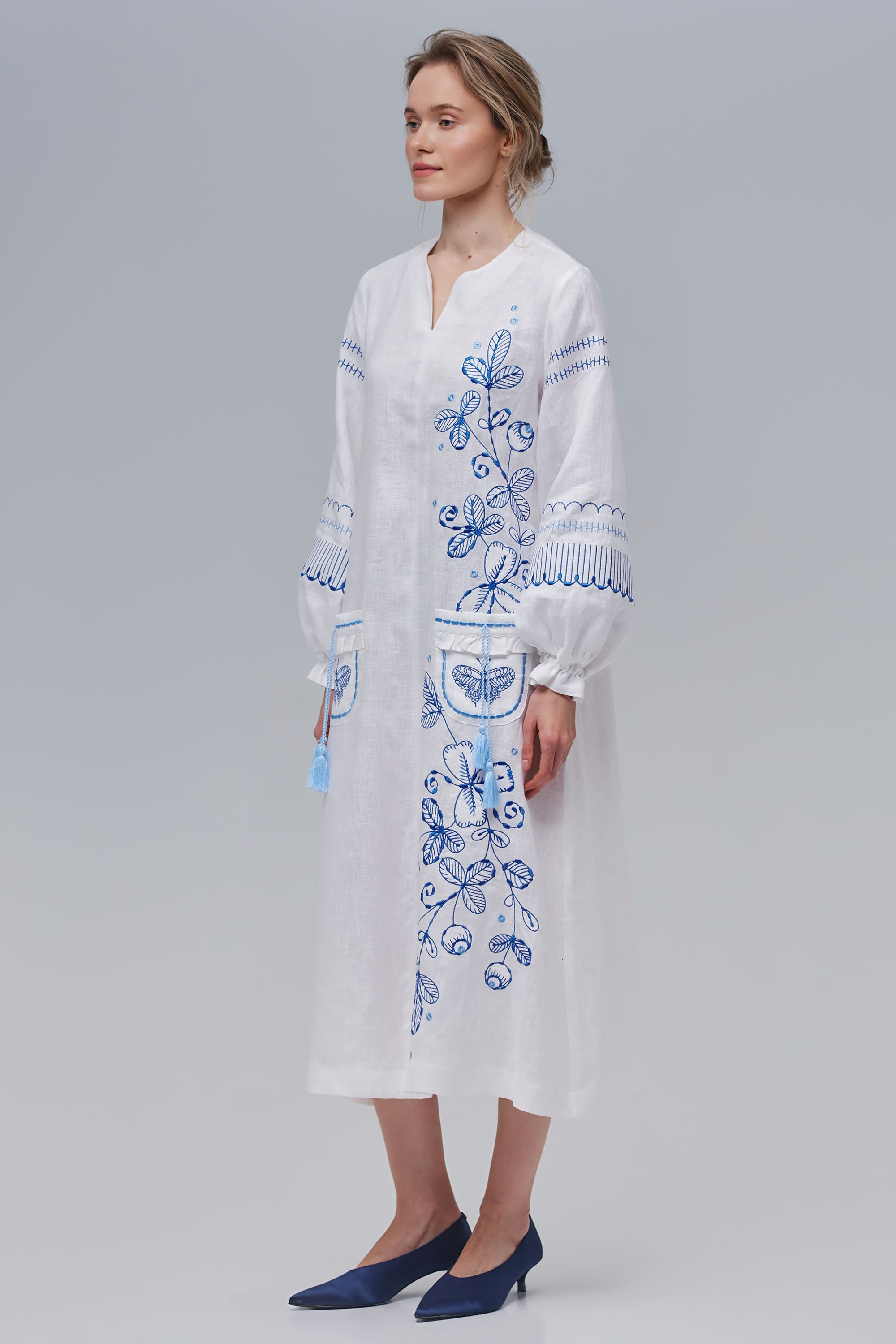 Embroidered white linen dress Butterfly | S | 42-44