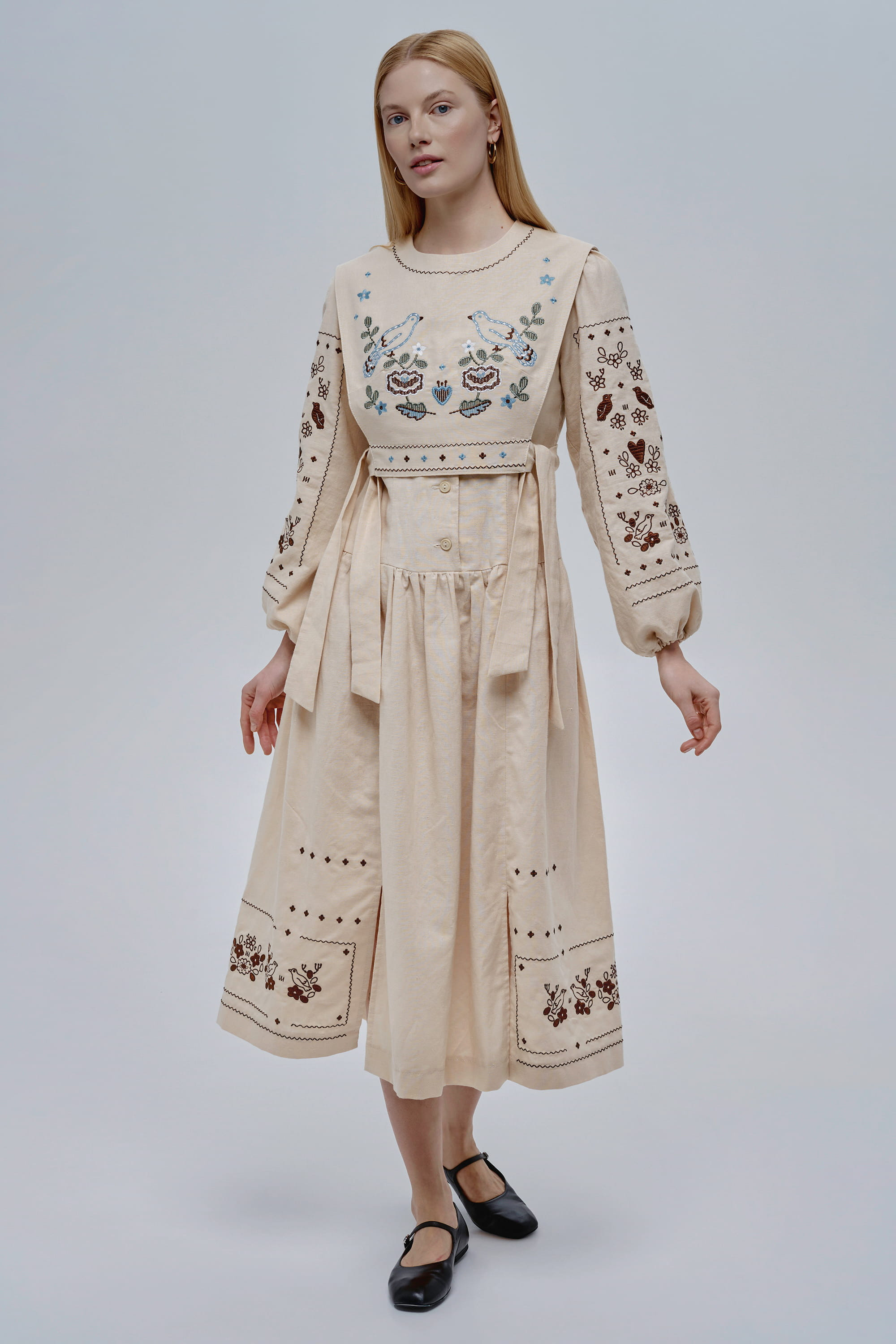 Embroidered Guli-Guli set kamizelka and dress Embroidered Guli-Guli set kamizelka and dress