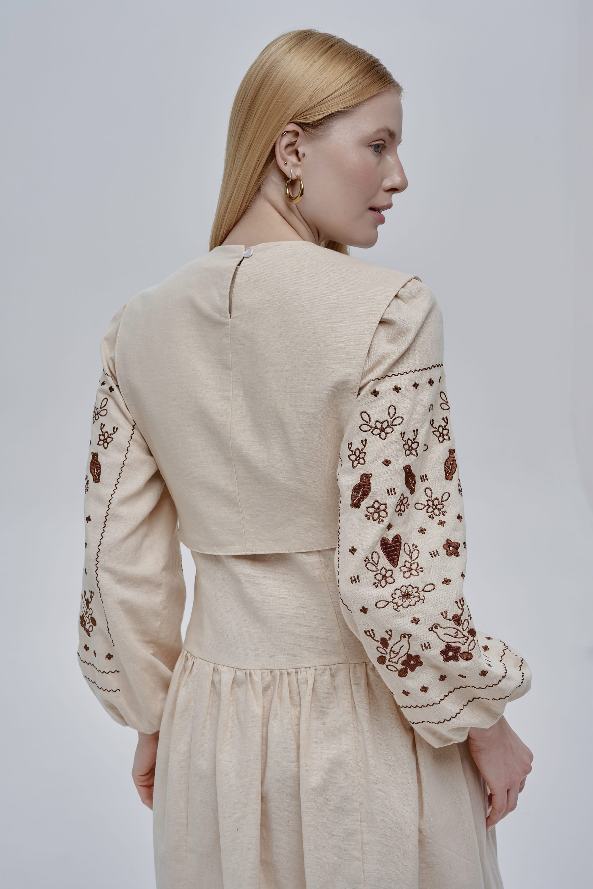Embroidered Guli-Guli set kamizelka and dress Embroidered Guli-Guli set kamizelka and dress