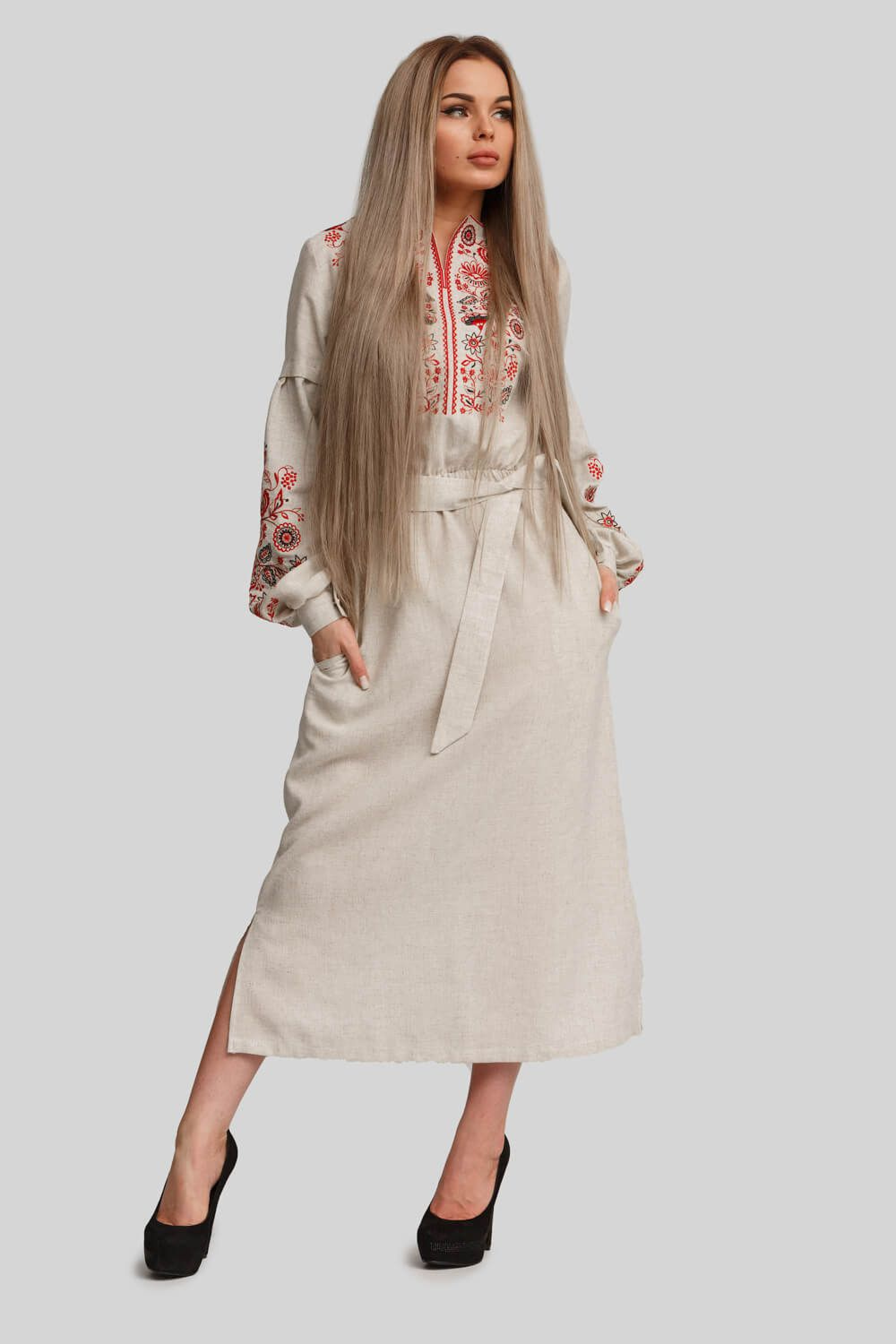 Women's embroidered dress Beige
