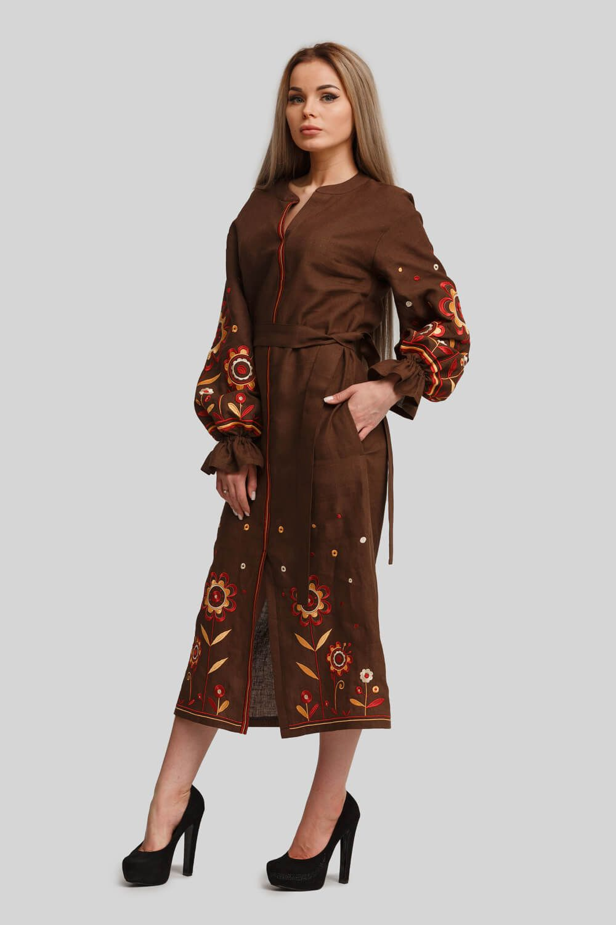 Жіноча вишита сукня Brown 1