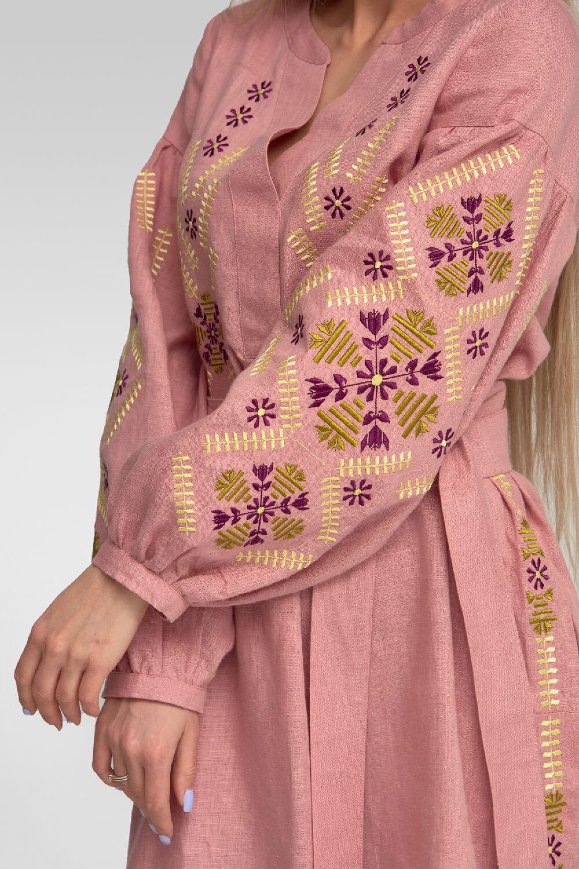 Жіноча вишита сукня Amaranth Pink