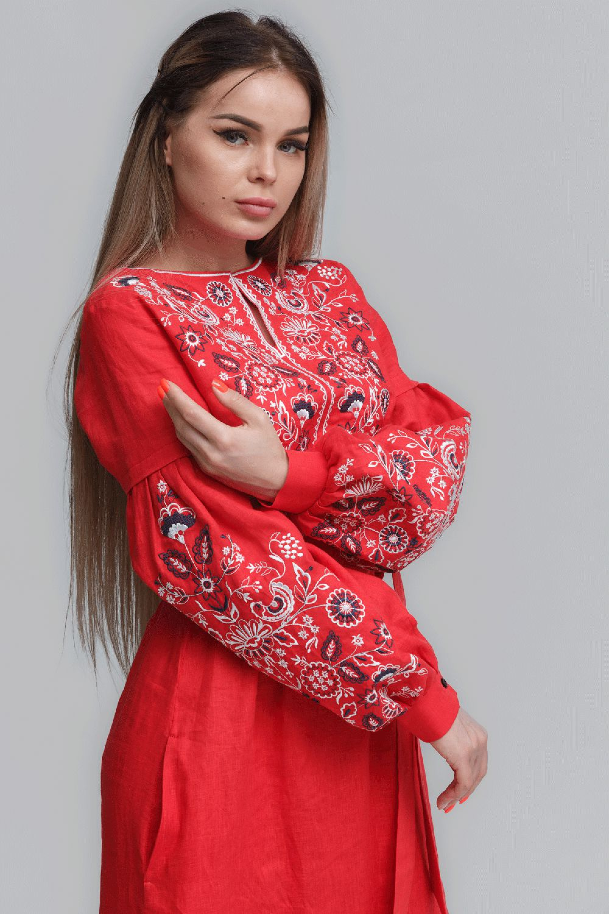 Women's embroidered dress Red | 42