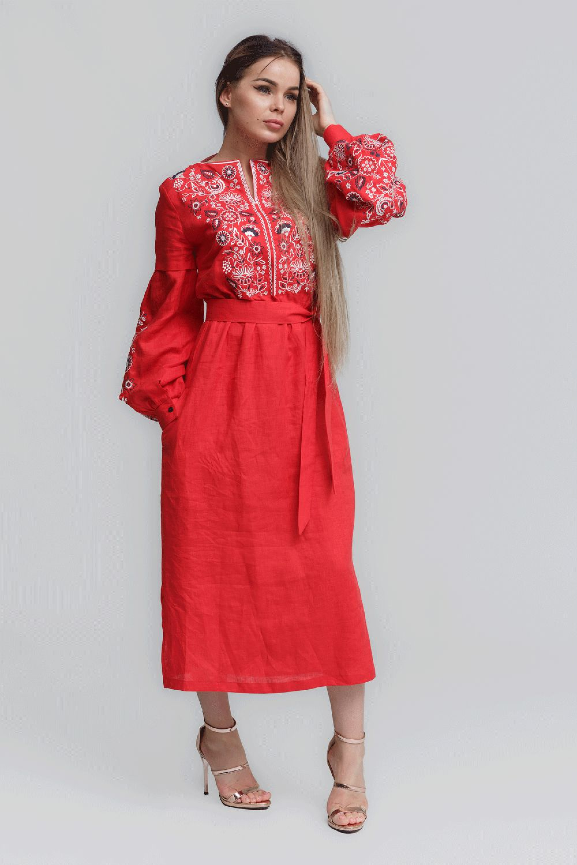 Women's embroidered dress Red | 42