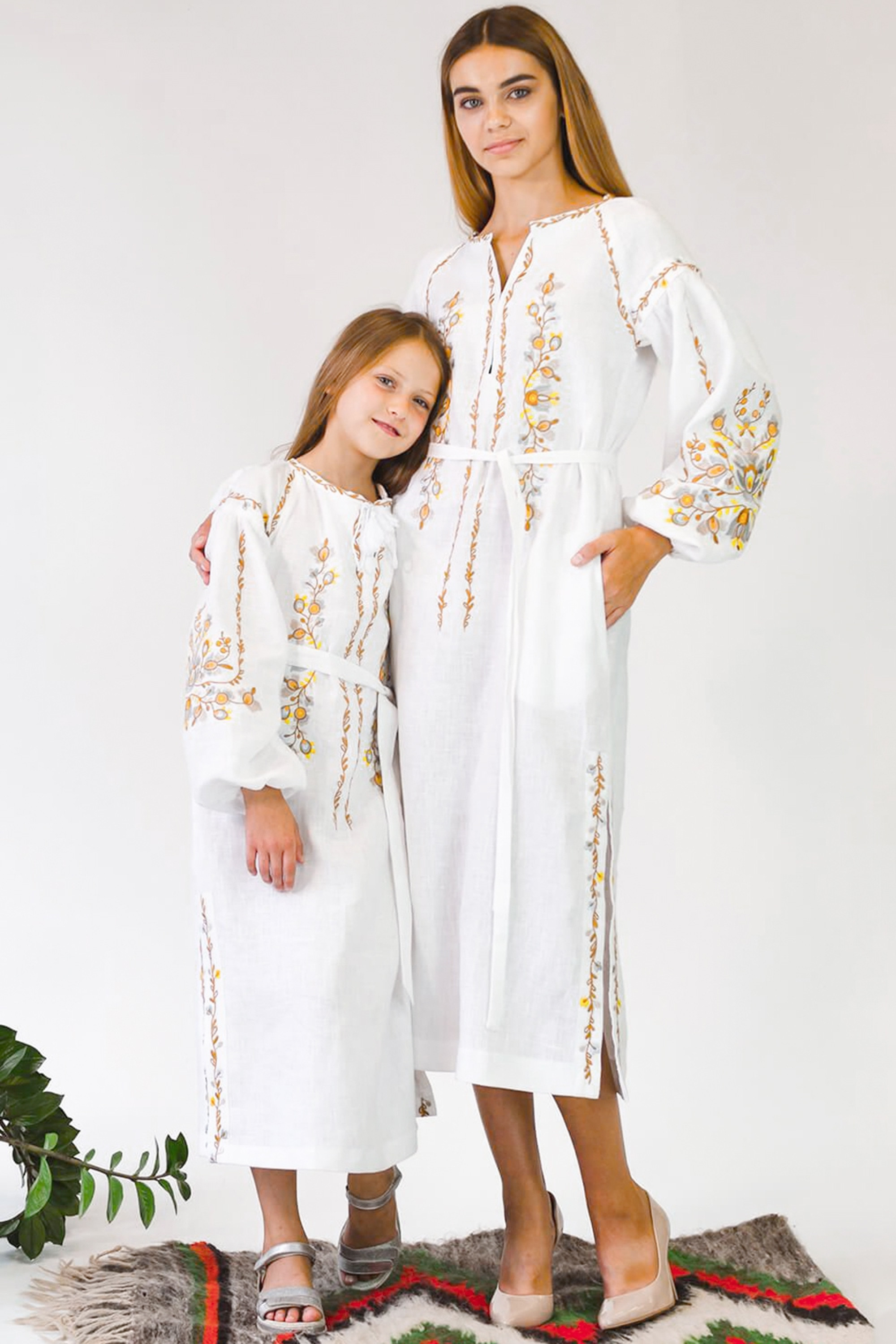 Women's embroidered dress White 3 | S | 42-44