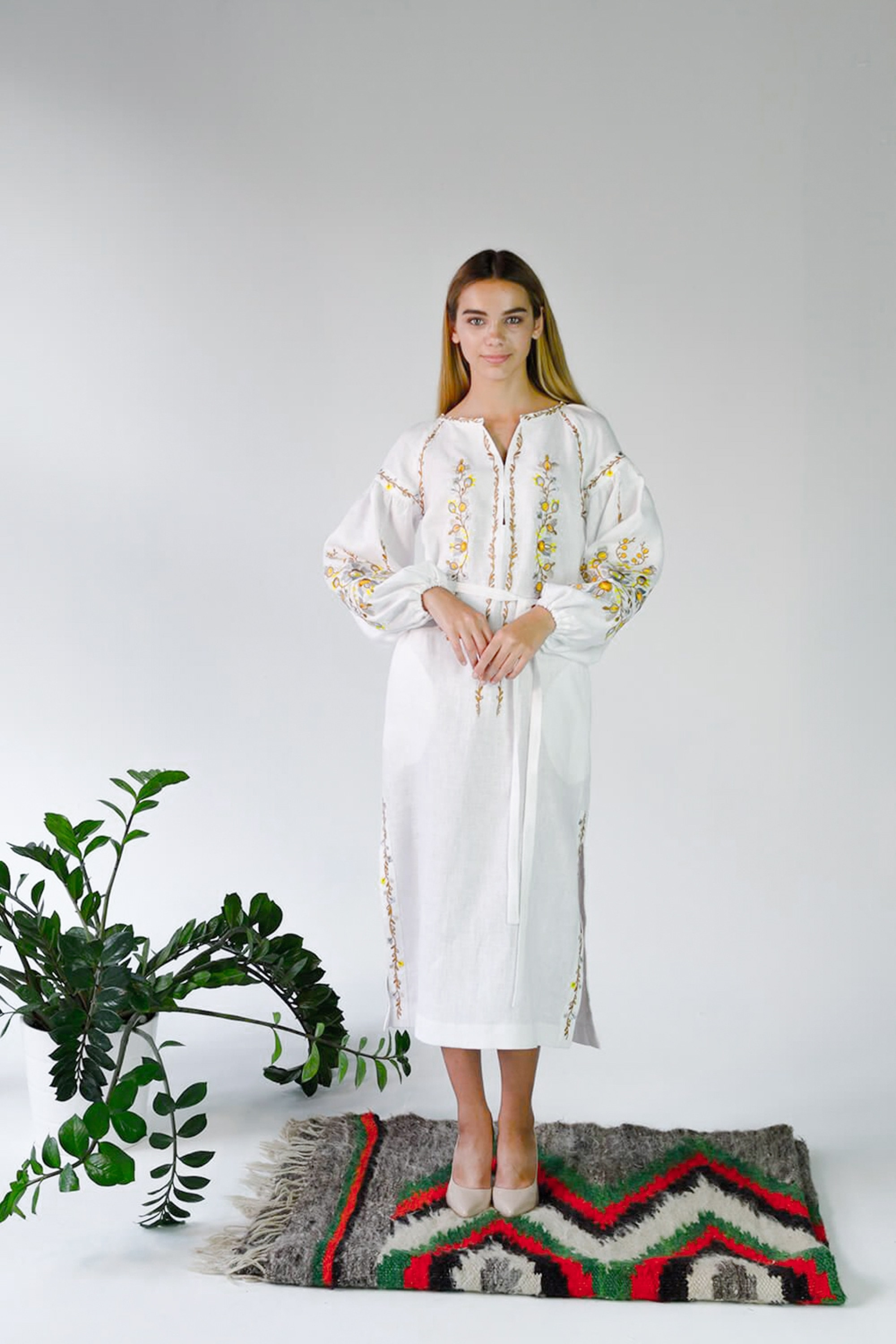 Women's embroidered dress White 3 | S | 42-44