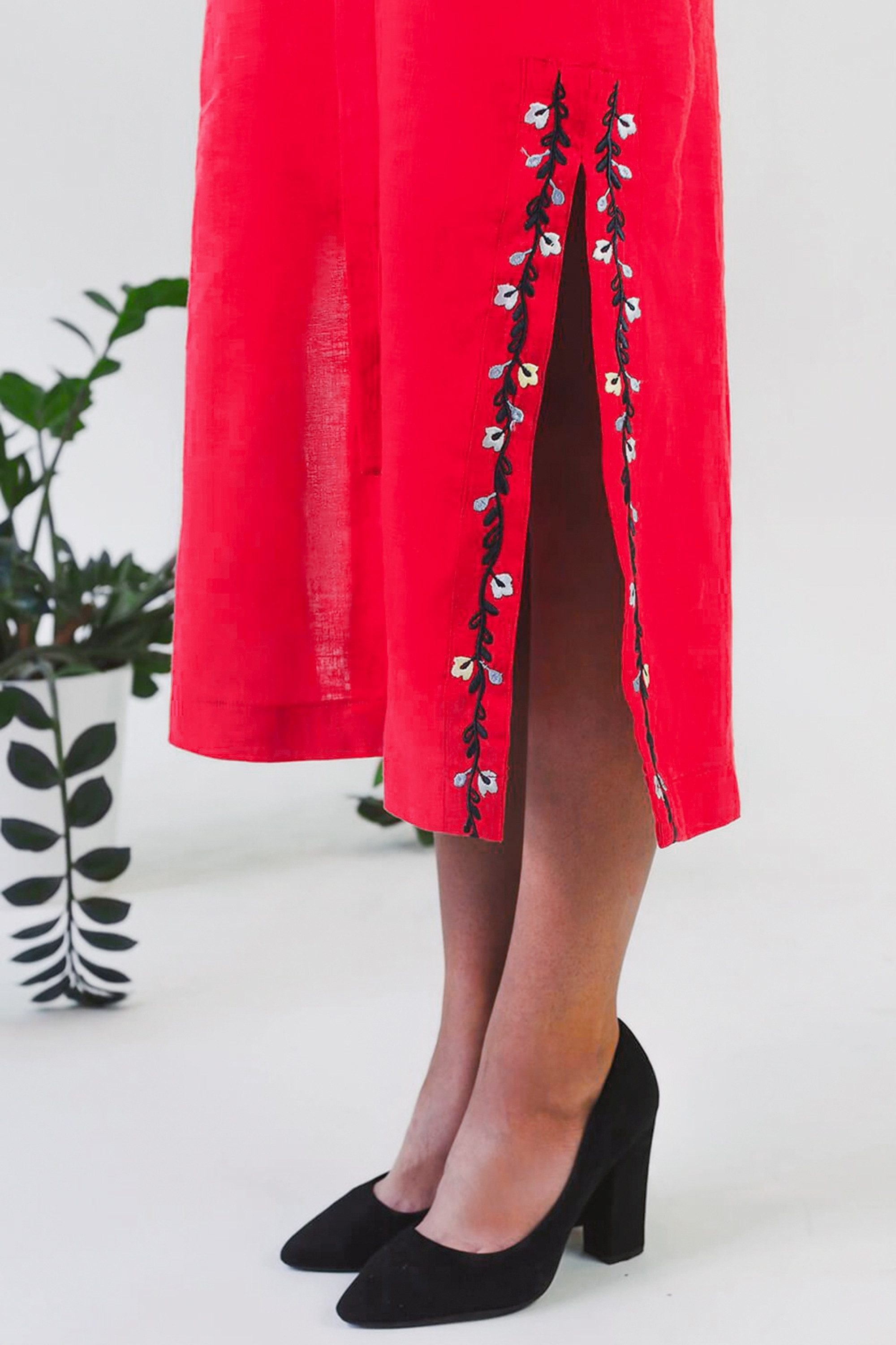 Women's embroidered dress Red 2 | M | 44-46