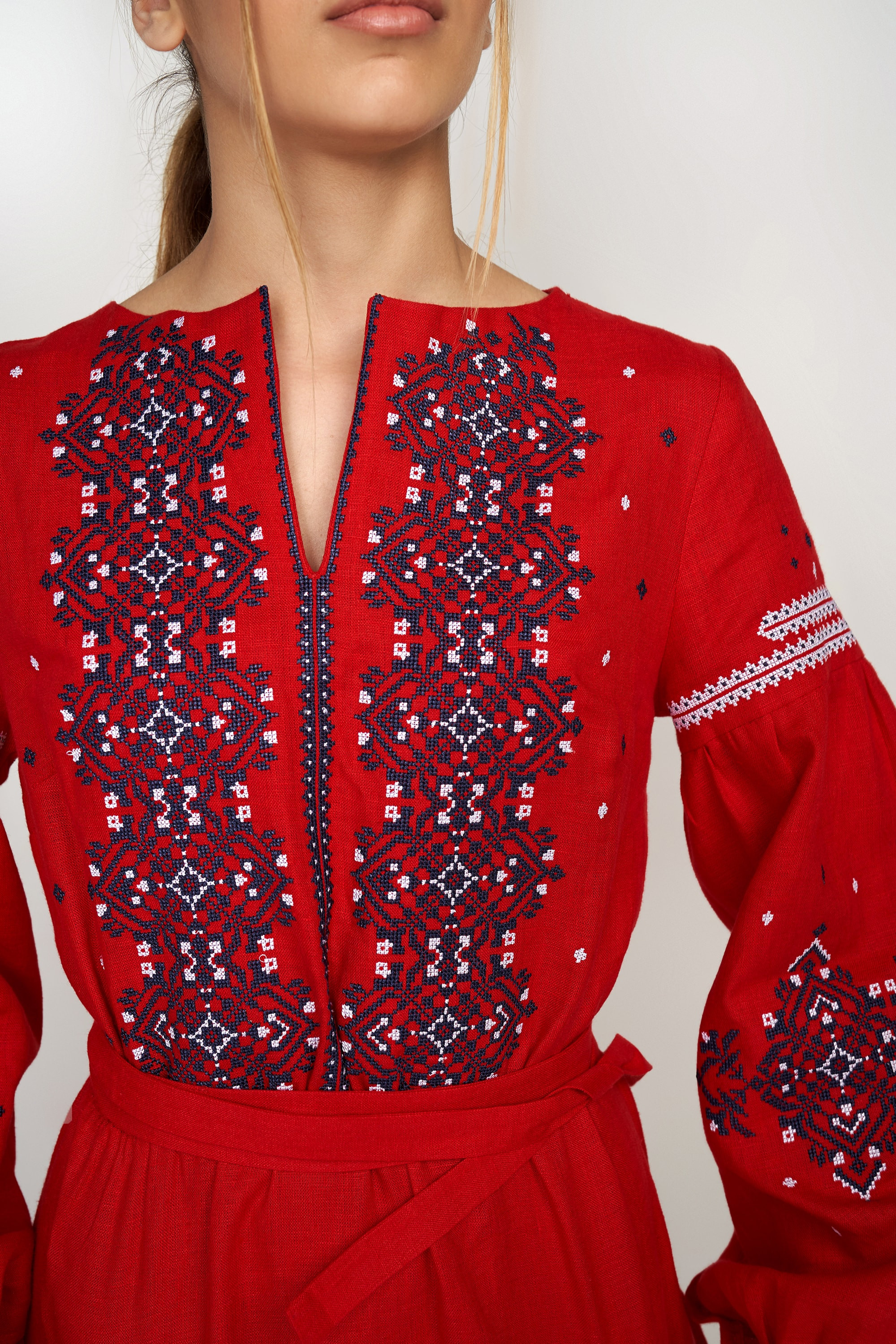 Жіноча вишита сукня Red 