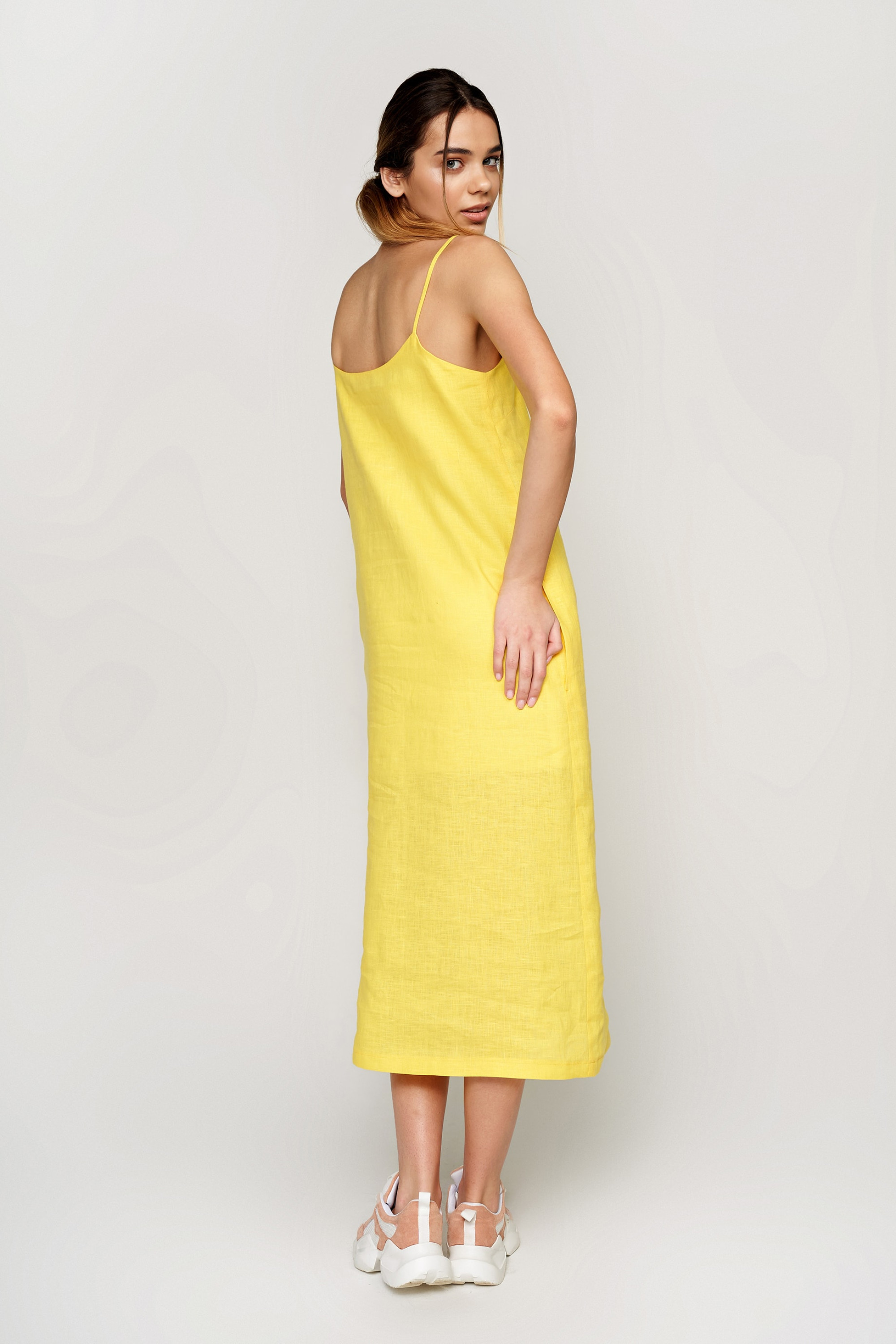 Жіноча вишита сукня на бретелях Yellow