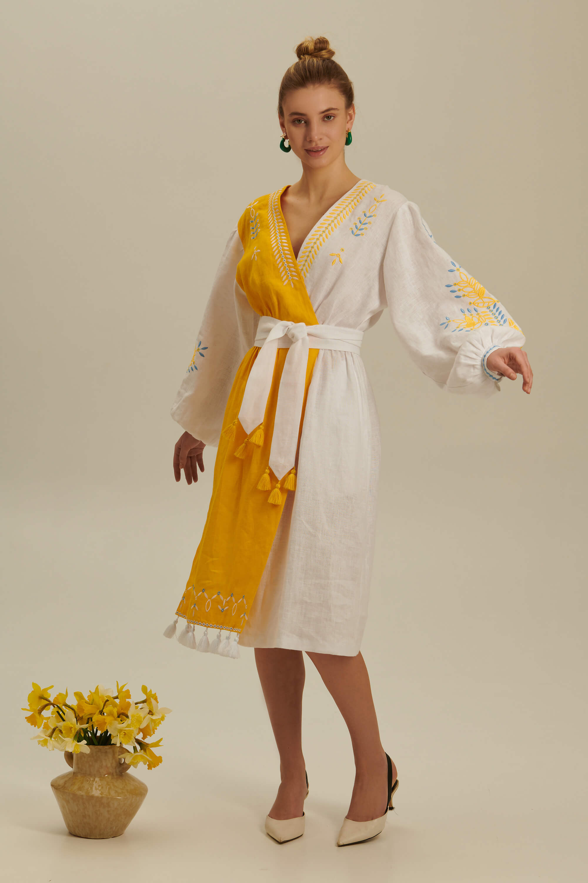 Women's linen embroidered dress Rye 2 | S | 42-44