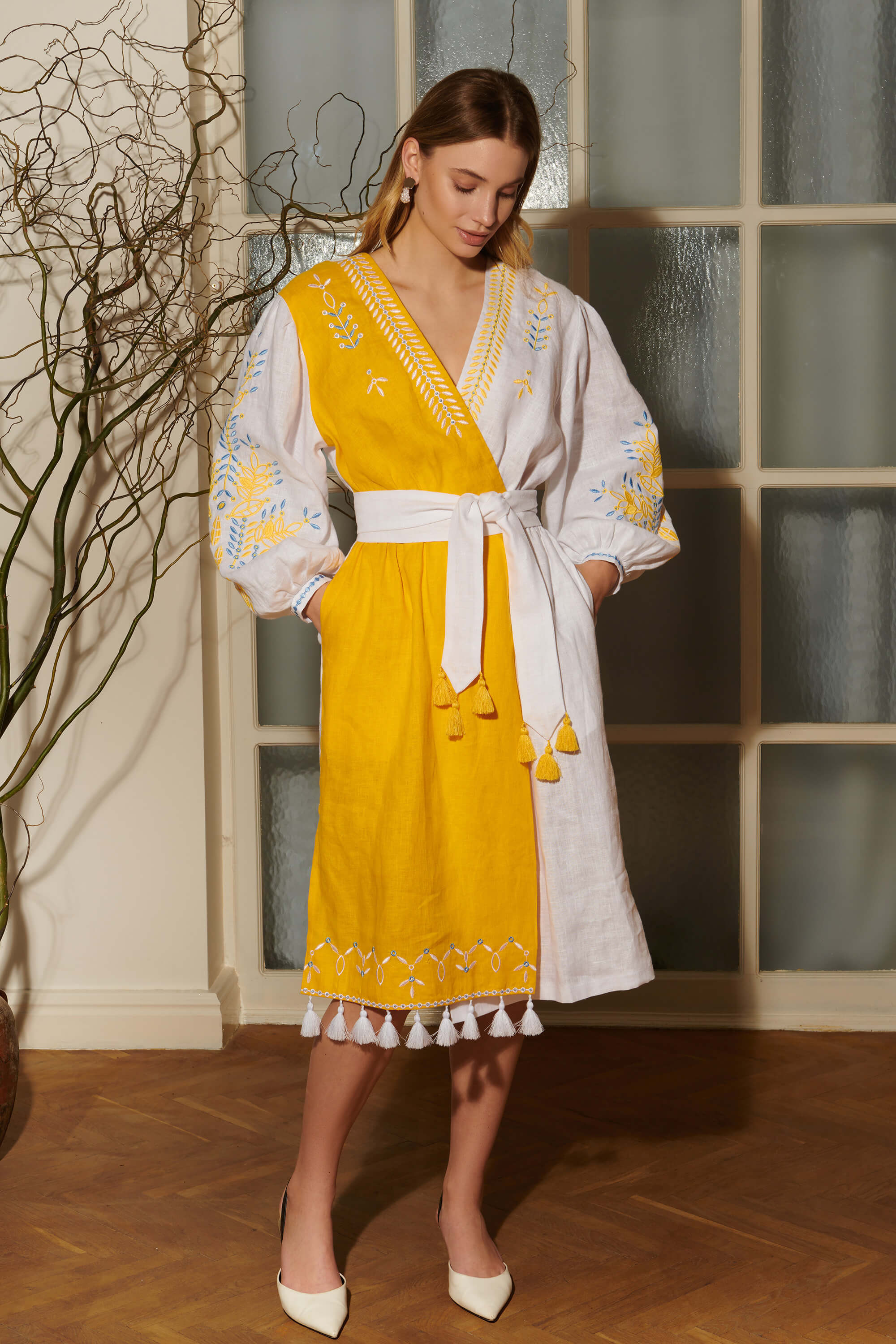 Women's linen embroidered dress Rye 2 | S | 42-44