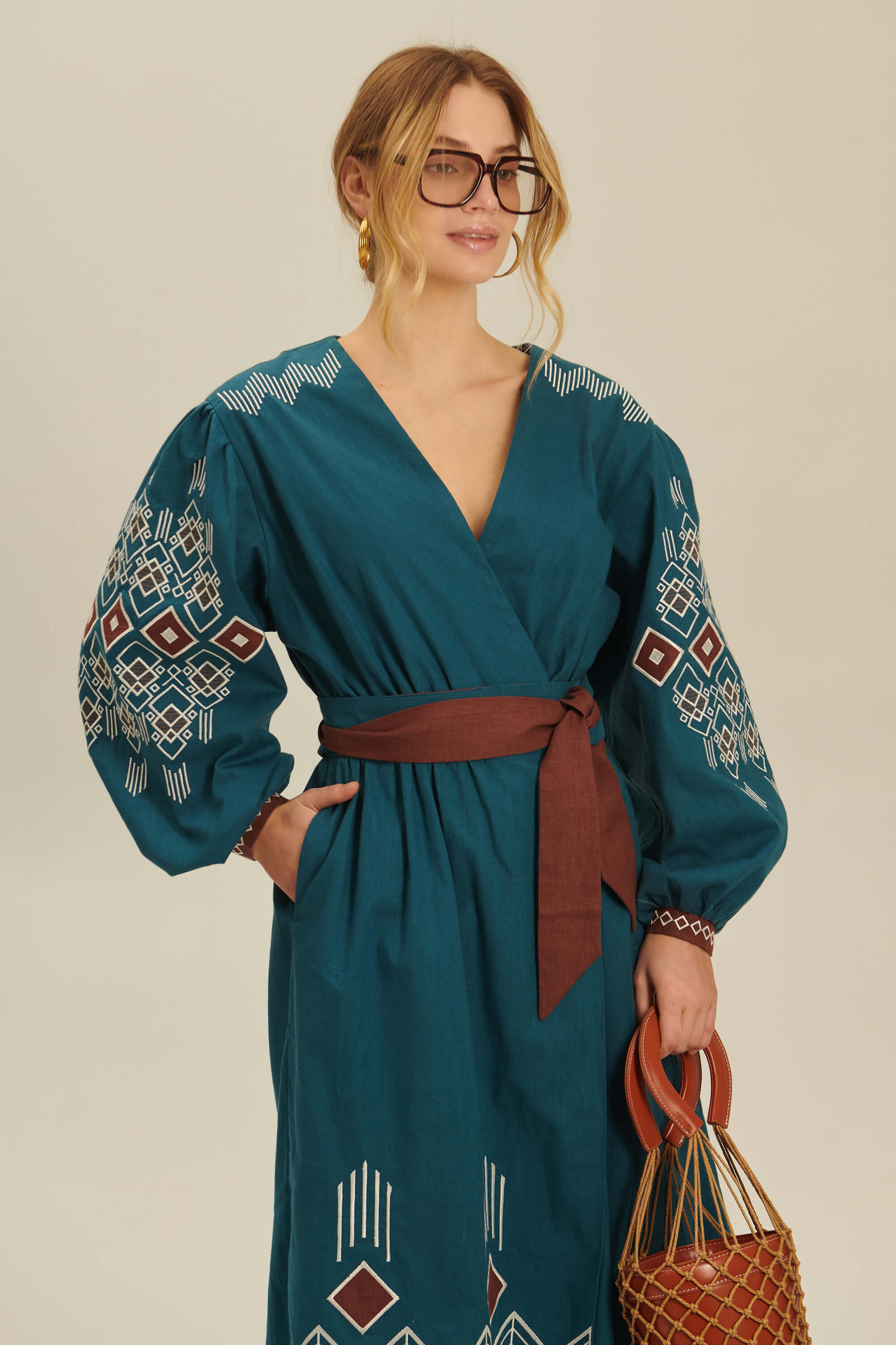 Women's linen embroidered dress Wave 1 | S | 42-44