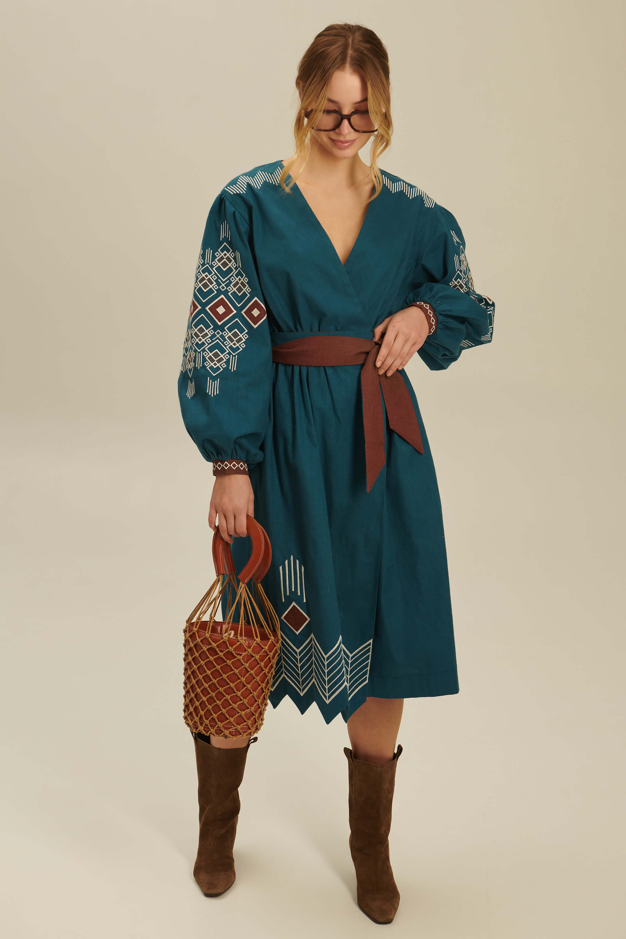 Women's linen embroidered dress Wave 1 | S | 42-44