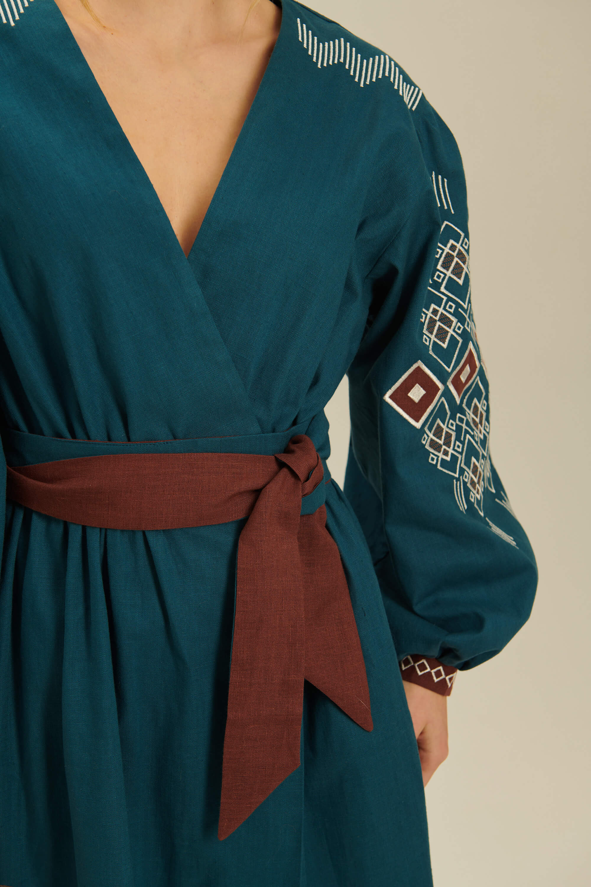Women's linen embroidered dress Wave 1 | S | 42-44