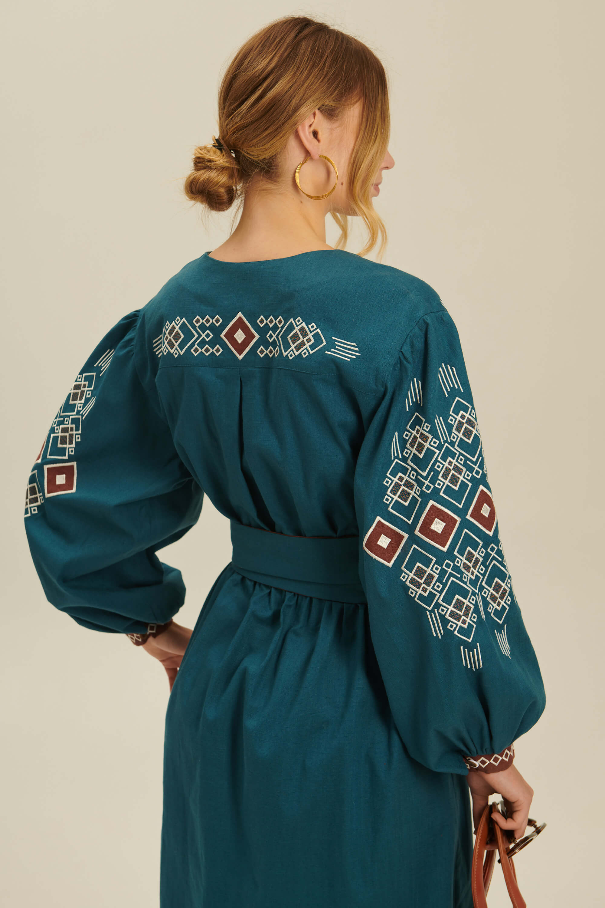 Women's linen embroidered dress Wave 1 | S | 42-44