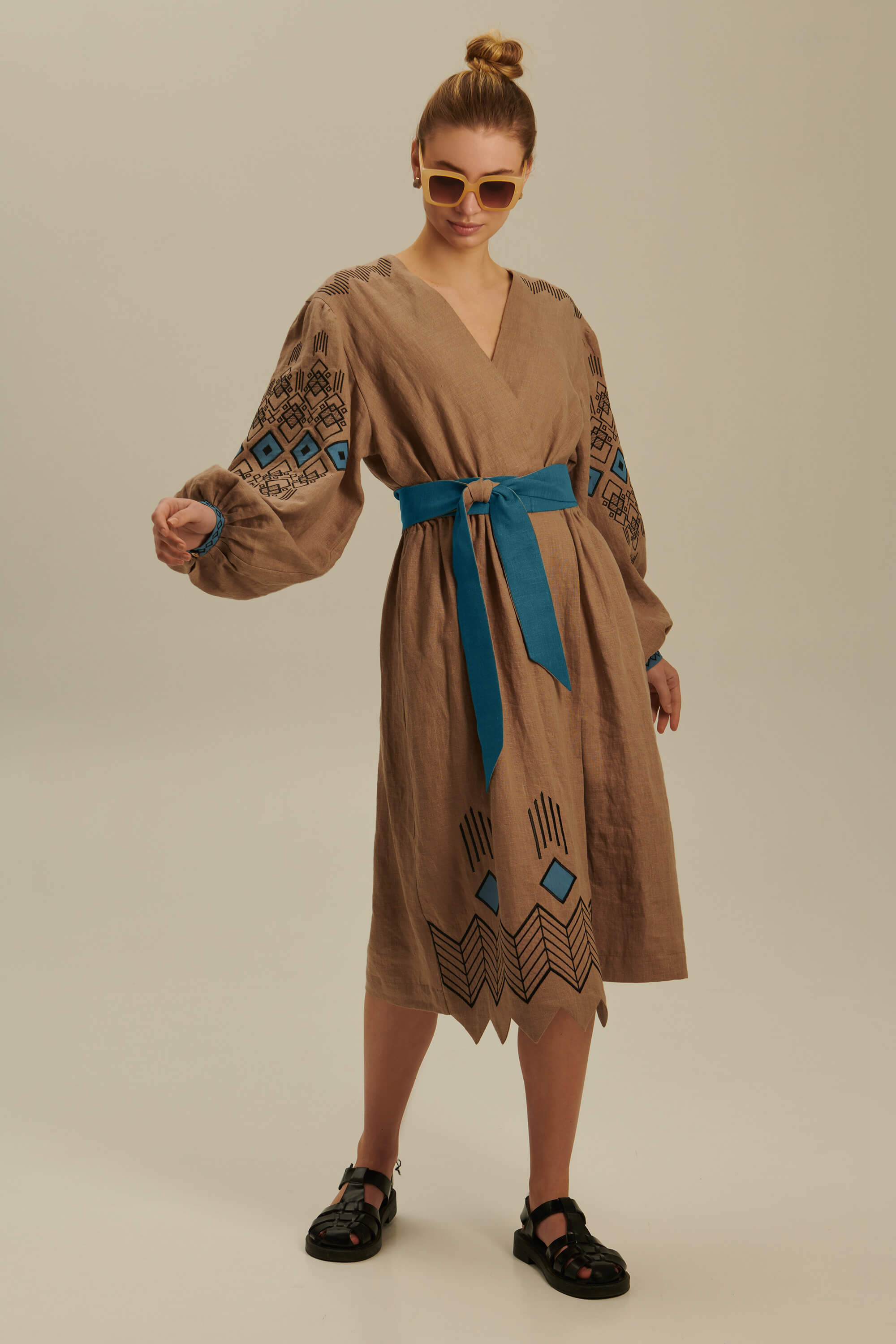 Women's linen embroidered dress Wave 2 | S | 42-44