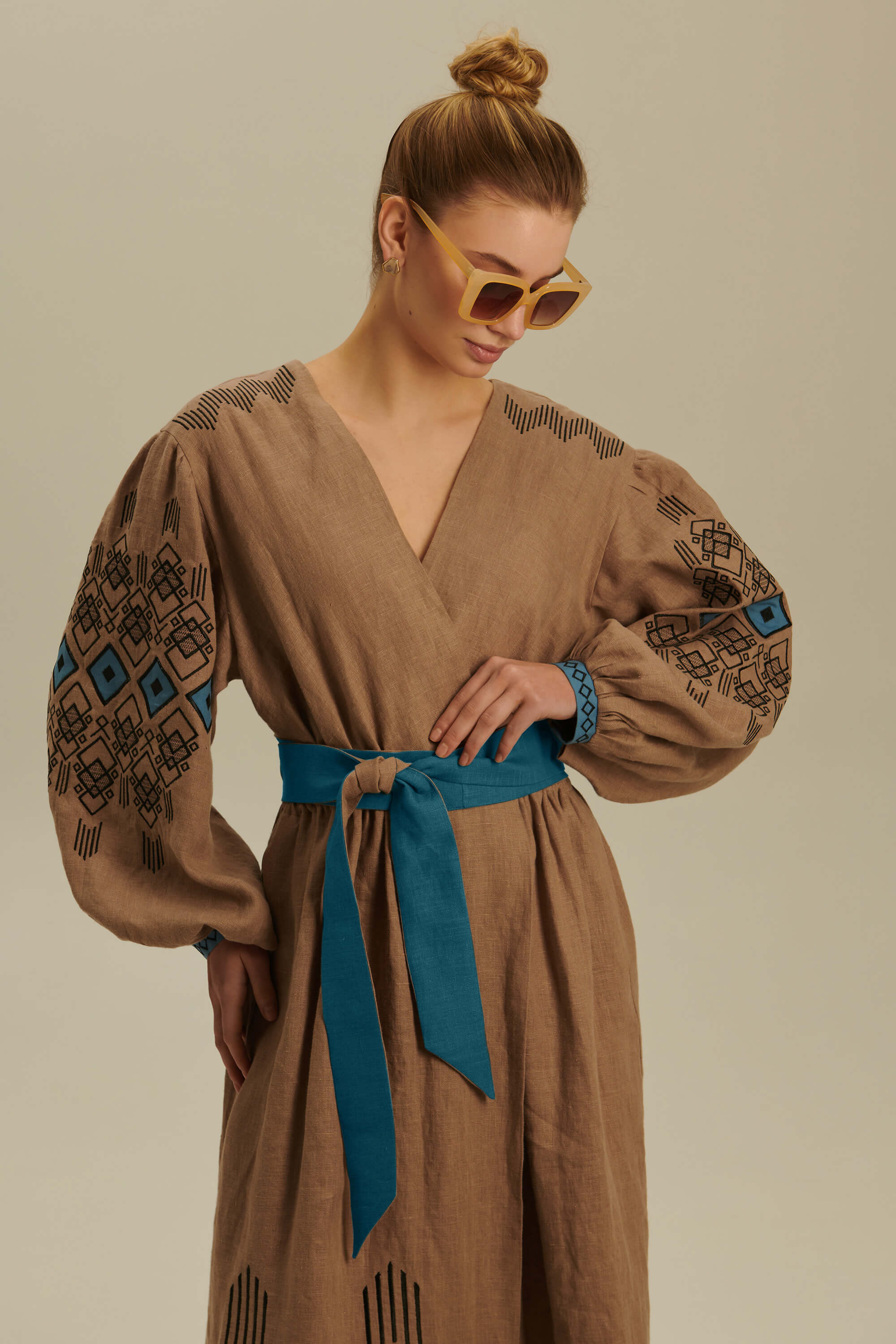 Women's linen embroidered dress Wave 2 | S | 42-44